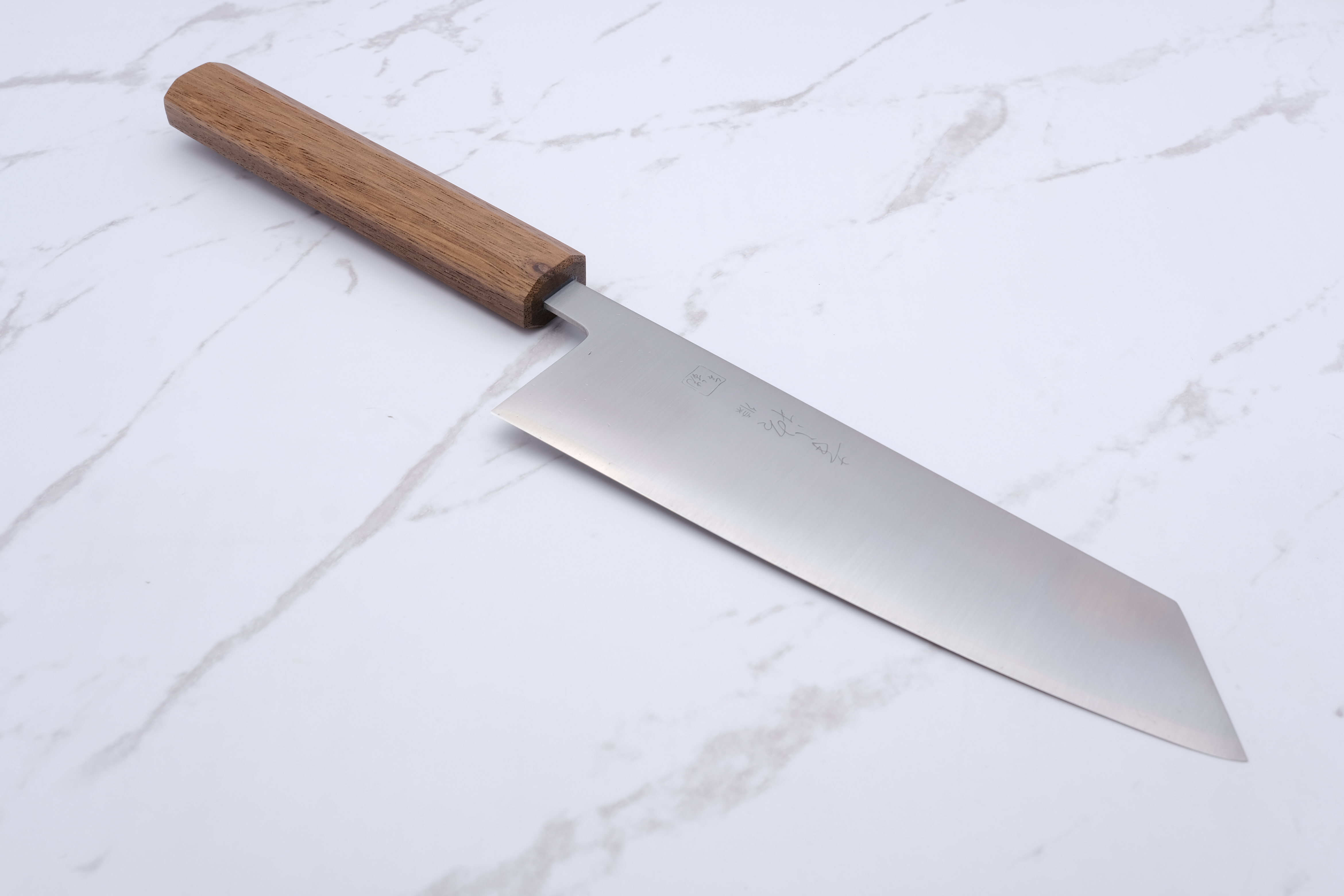 Konosuke GS+ 210 mm K-Tip Gyuto – Khii Laurel – Holz Saya