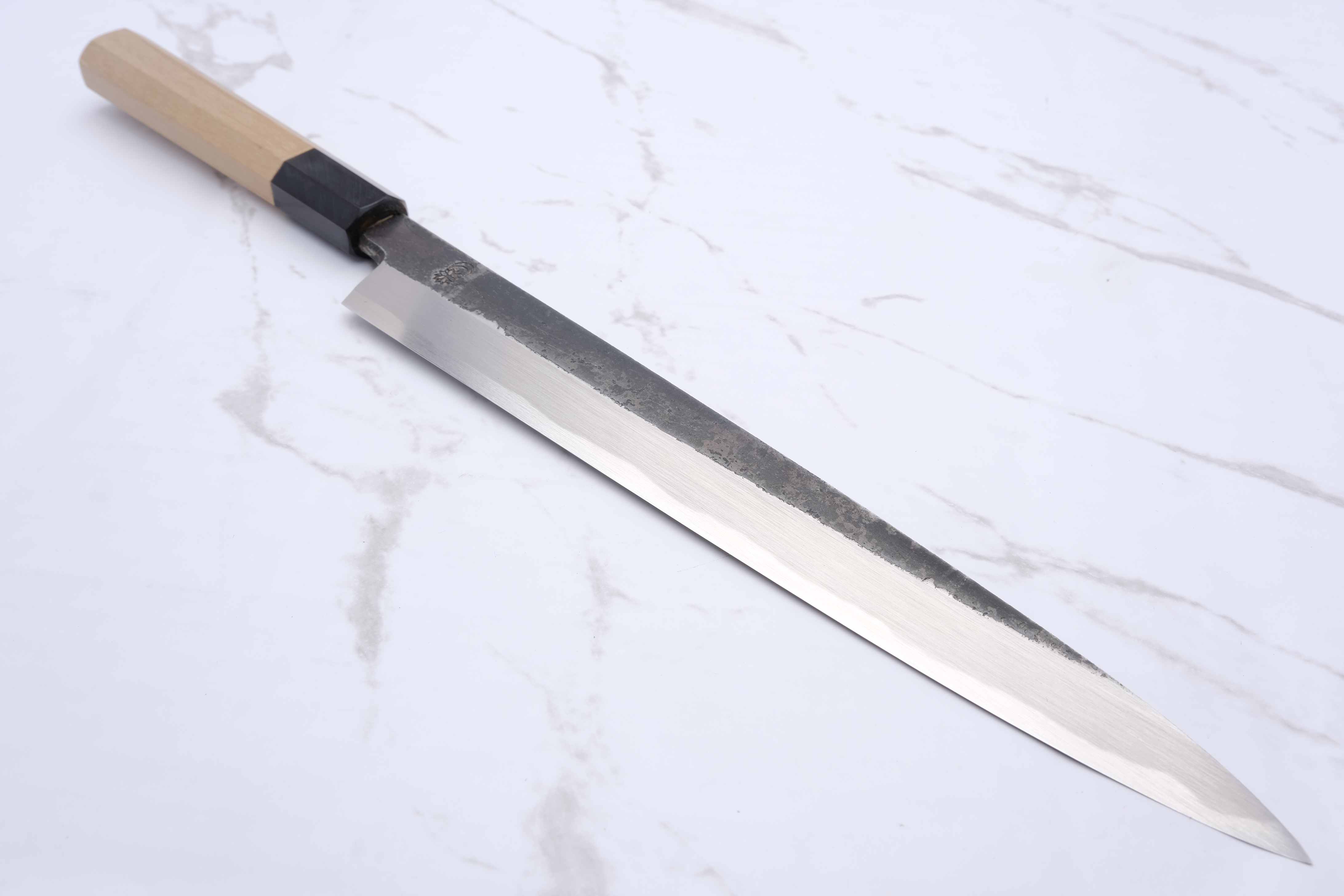Sakai Kikumori Kikuzuki KU Weiß 2 Yanagiba 240mm.
