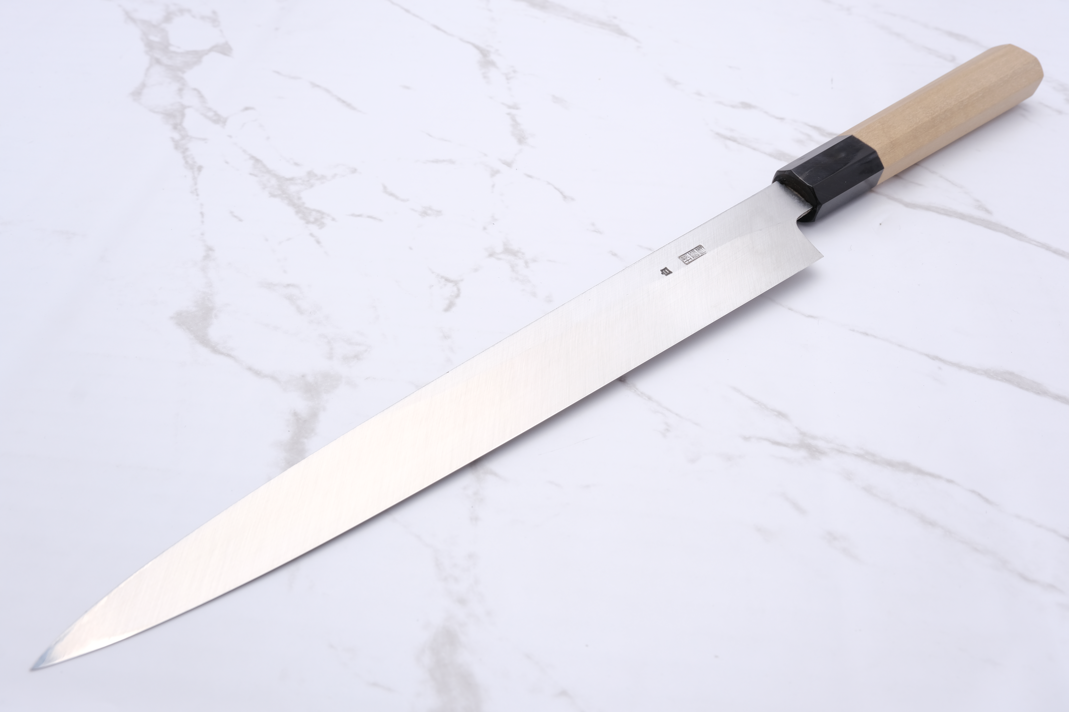 Sakai Kikumori Kikuzuki KU Weiß 2 Yanagiba 240mm.