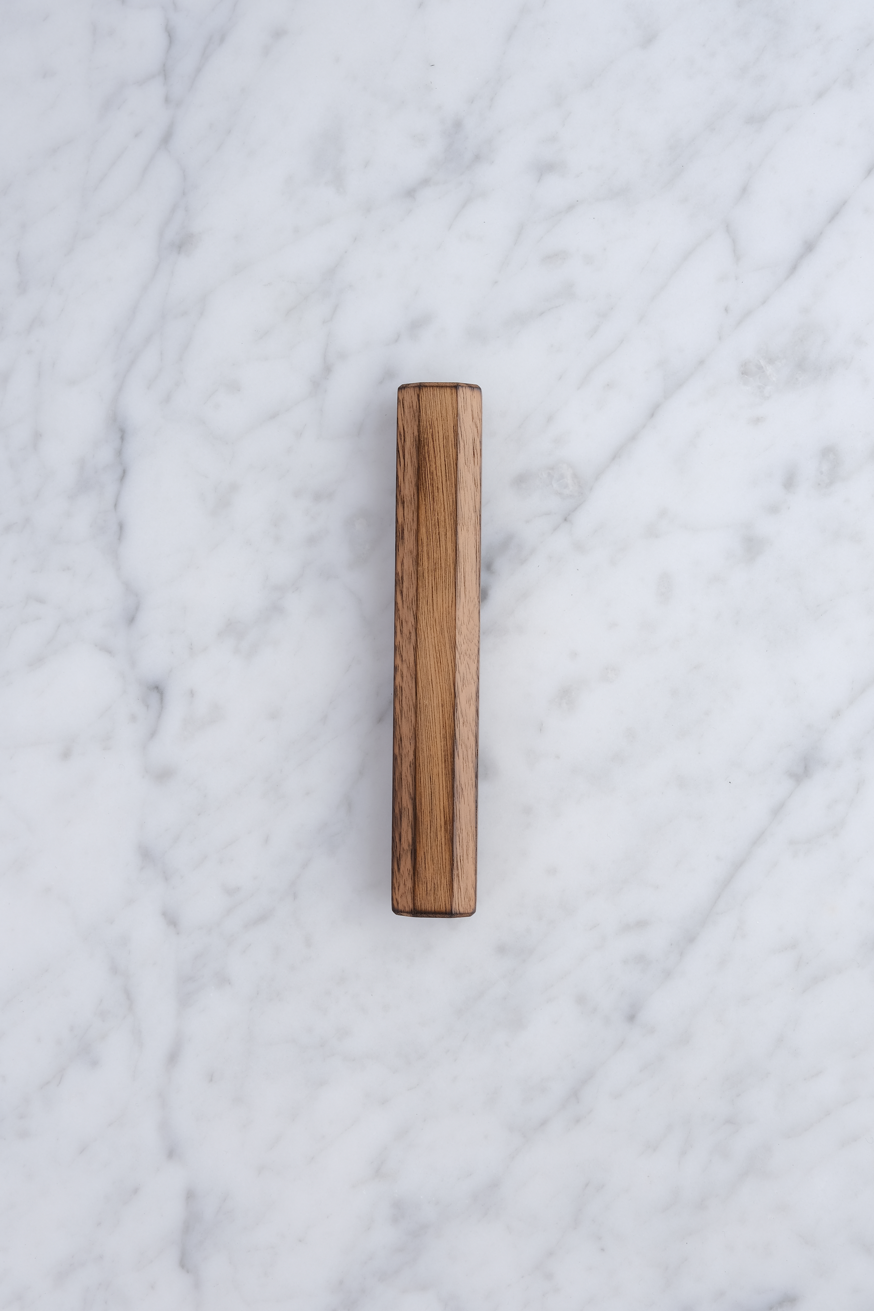 Khii Studios x Konosuke Griff aus gebranntem Walnussholz – Klein