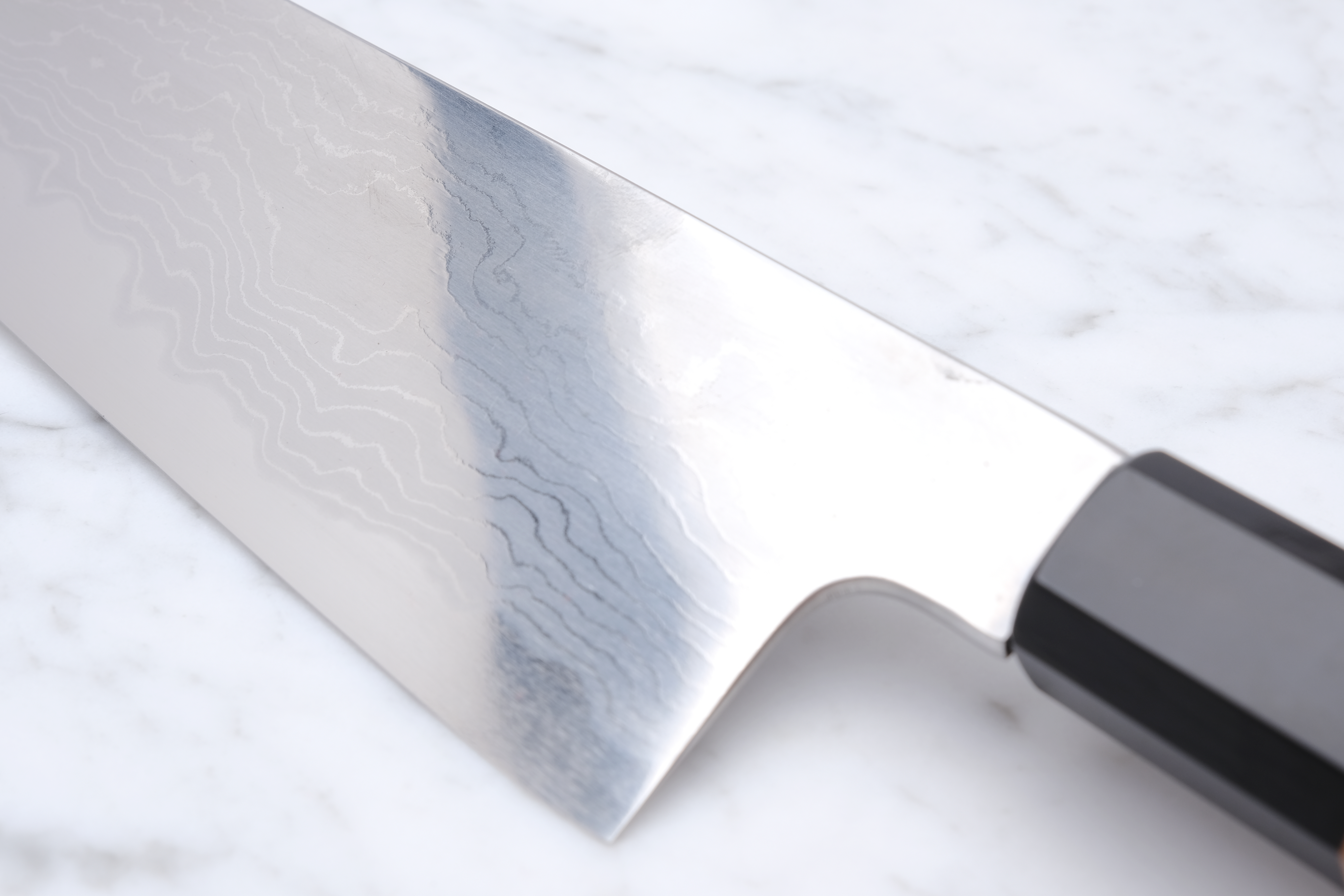 Hatsukokoro Komorebi 210 mm Kokkekniv Damaskus Blue-1 - 2nd. sortering