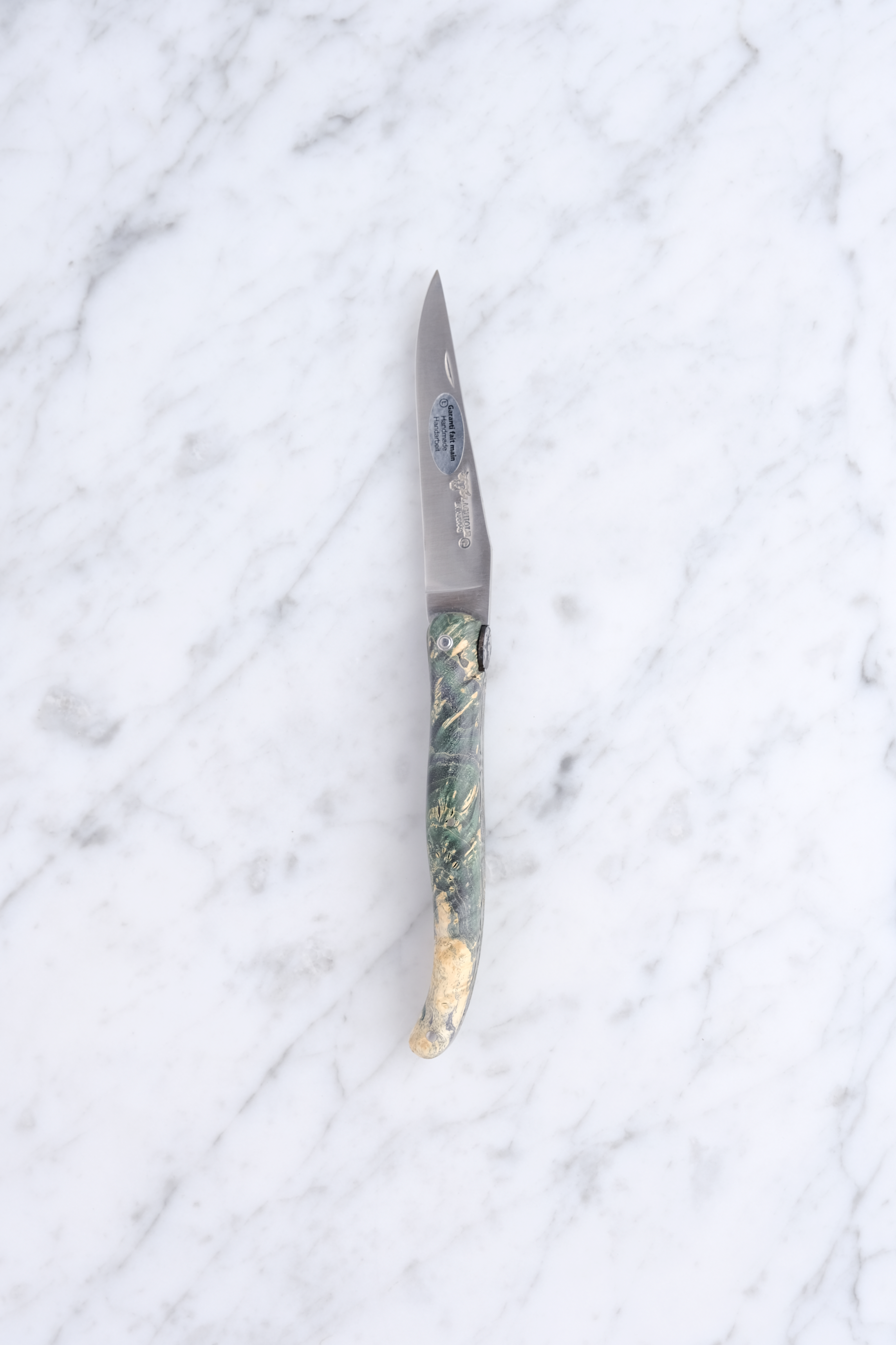 Laguiole Foldekniv 12cm. - Grøn Stabiliseret Poppelknude (Jord Tema)