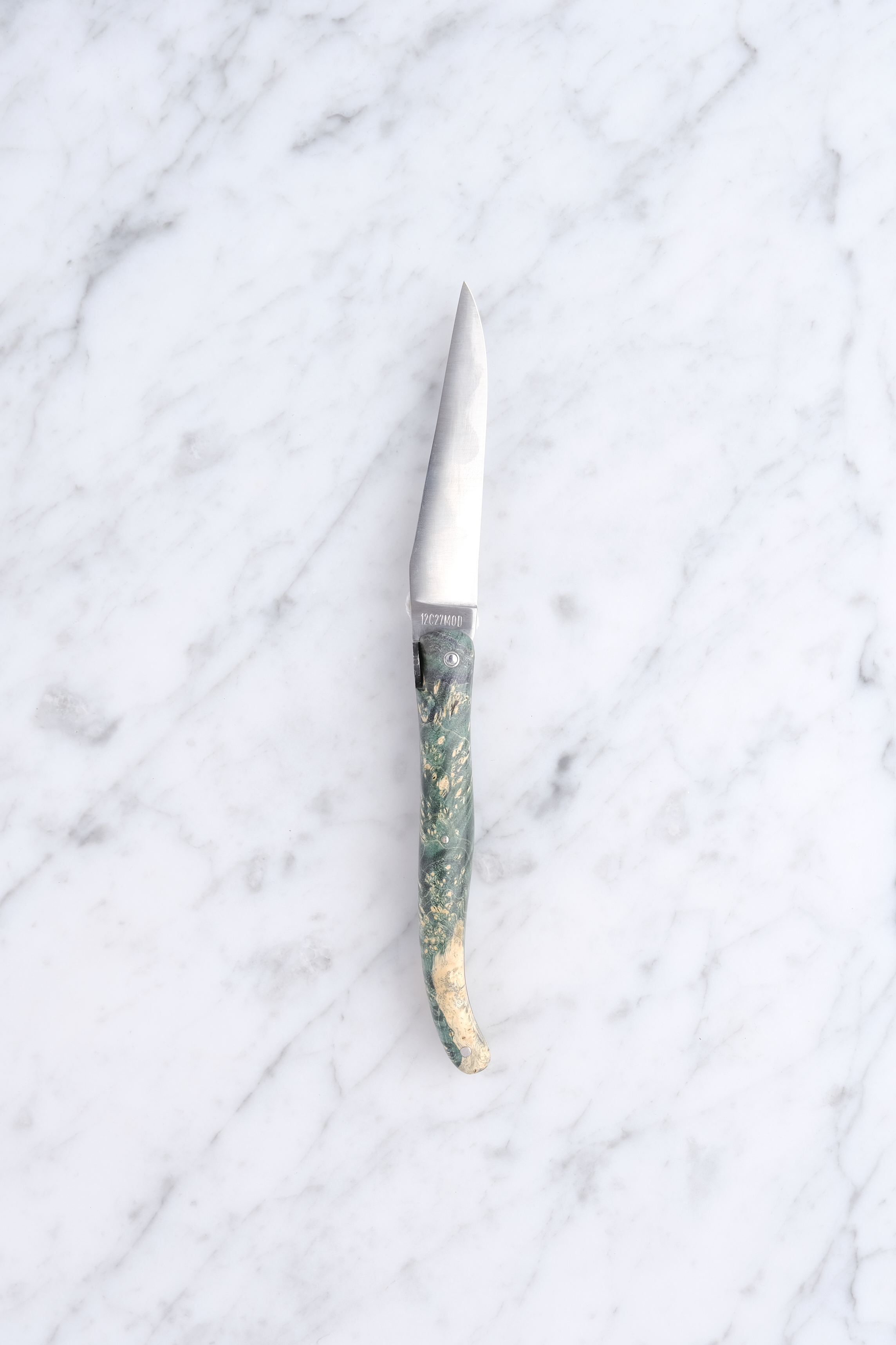 Laguiole Foldekniv 12cm. - Grøn Stabiliseret Poppelknude (Jord Tema)