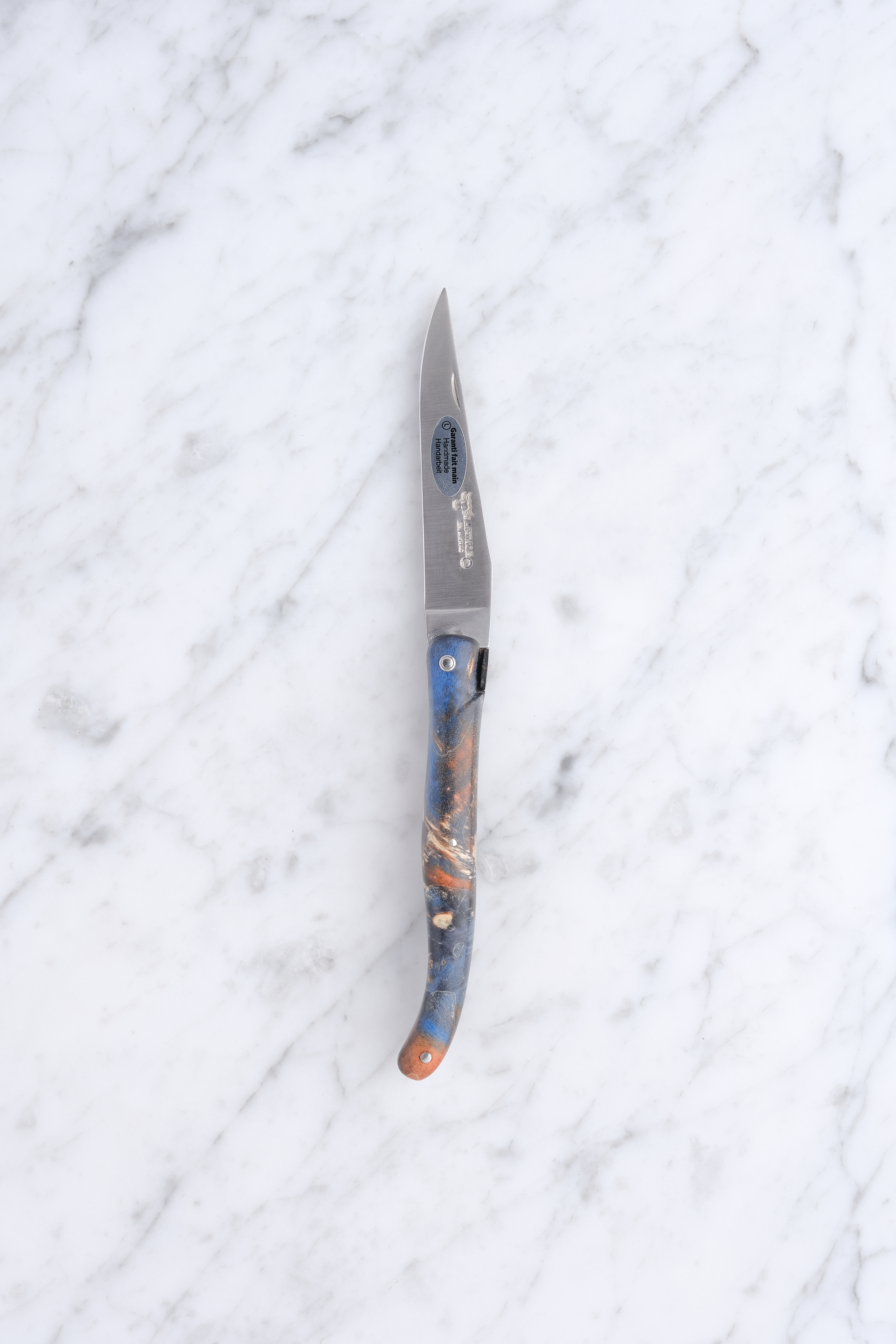 Laguiole Foldekniv 12cm. - Blå Stabiliseret Poppelknude (Jord Tema)