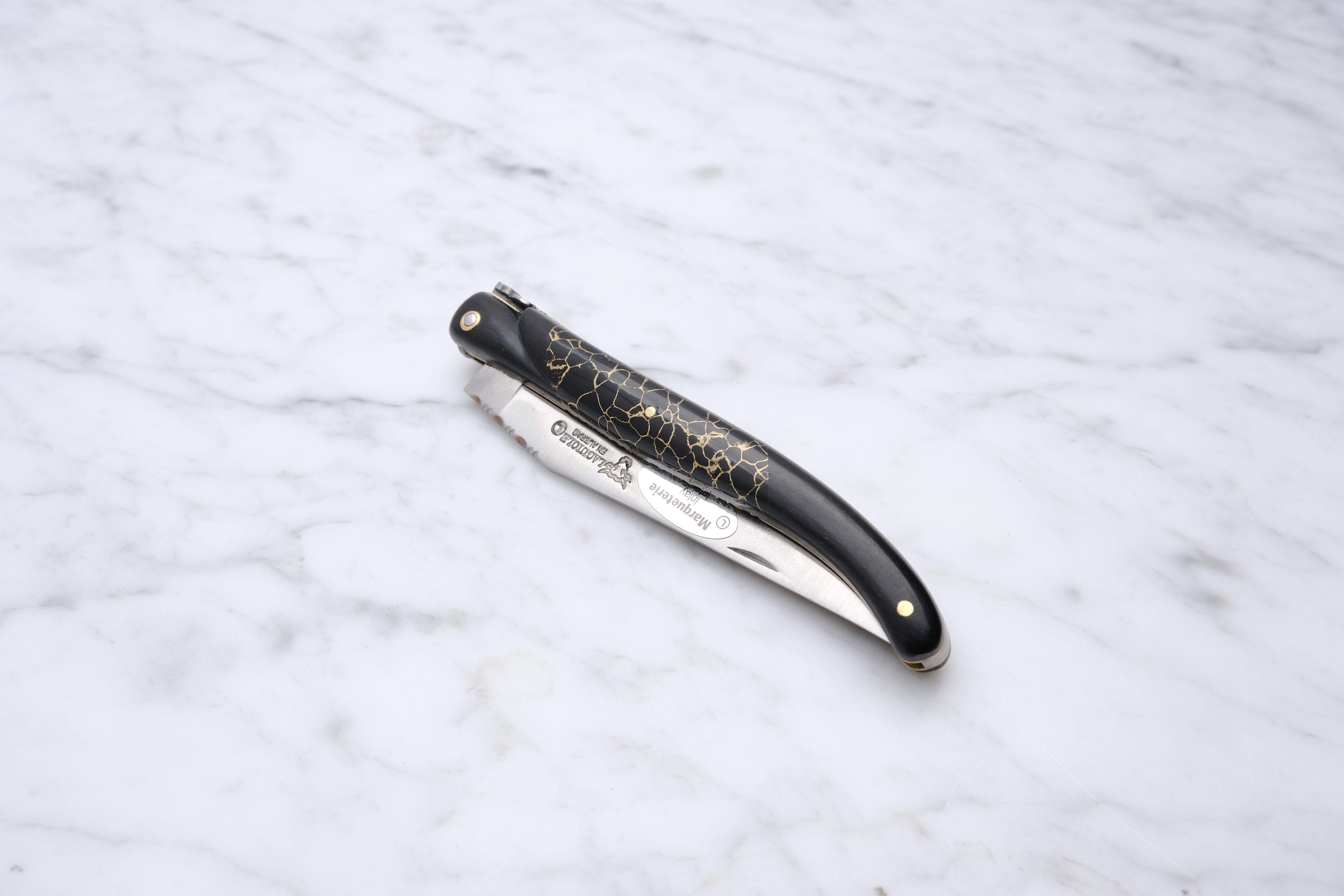 Laguiole Foldekniv 12cm. - Ibenholt M. Guld Indlæg