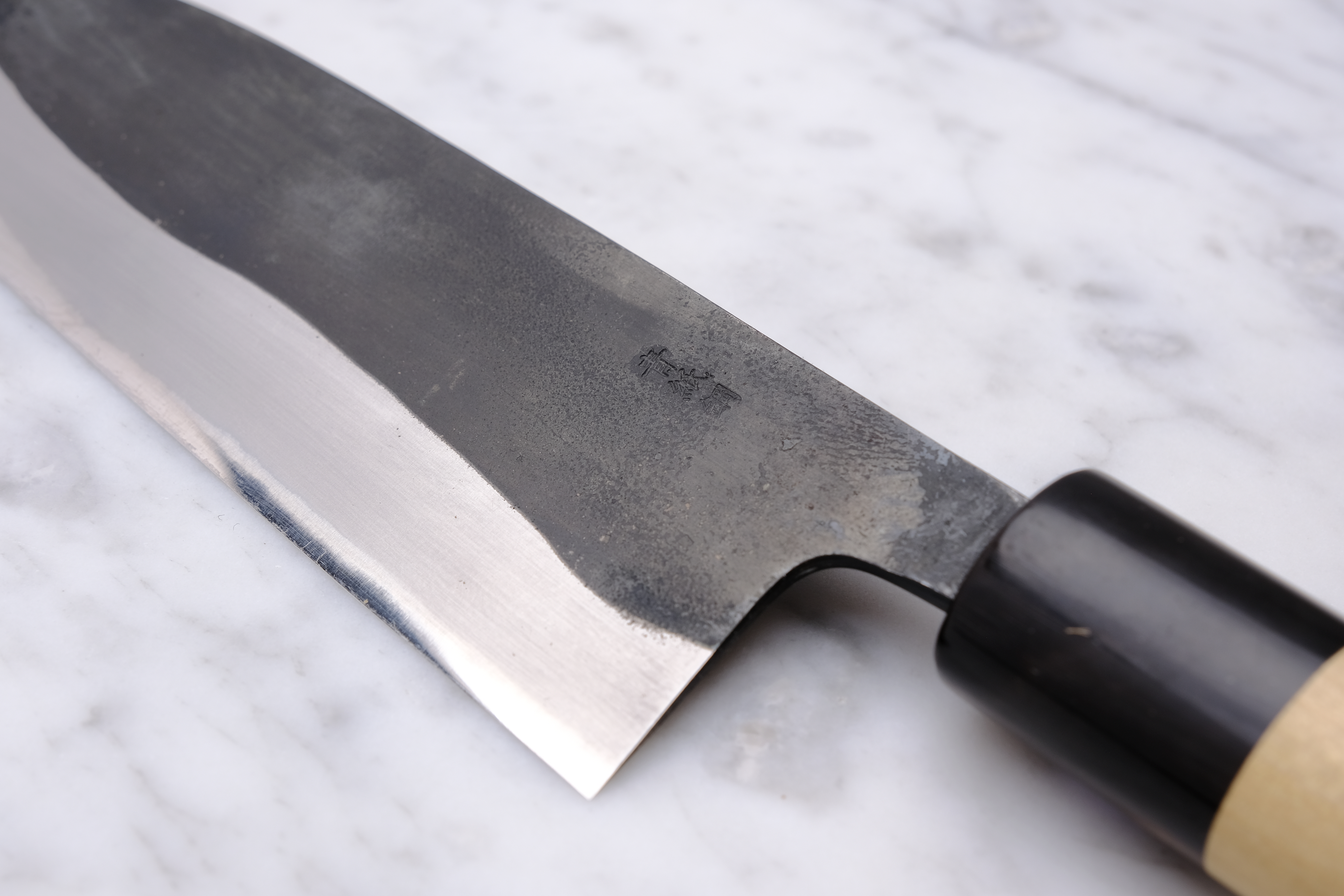 Gihei Hamono Kurouchi 165 mm Santoku - Aogami 2