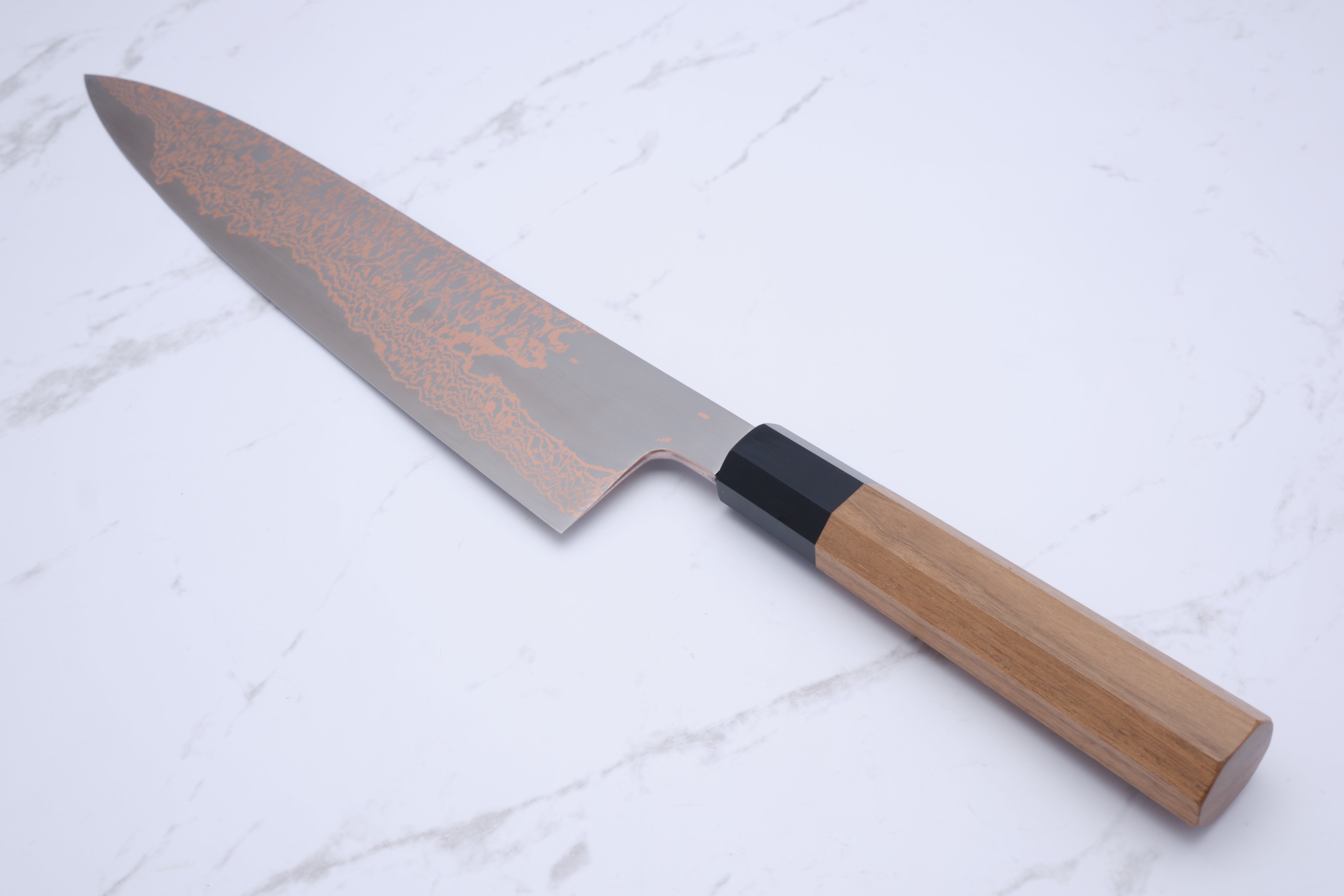 Hatsukokoro Yorokobi 240 mm Gyuto Rainbow Damascus SLD - Valnød