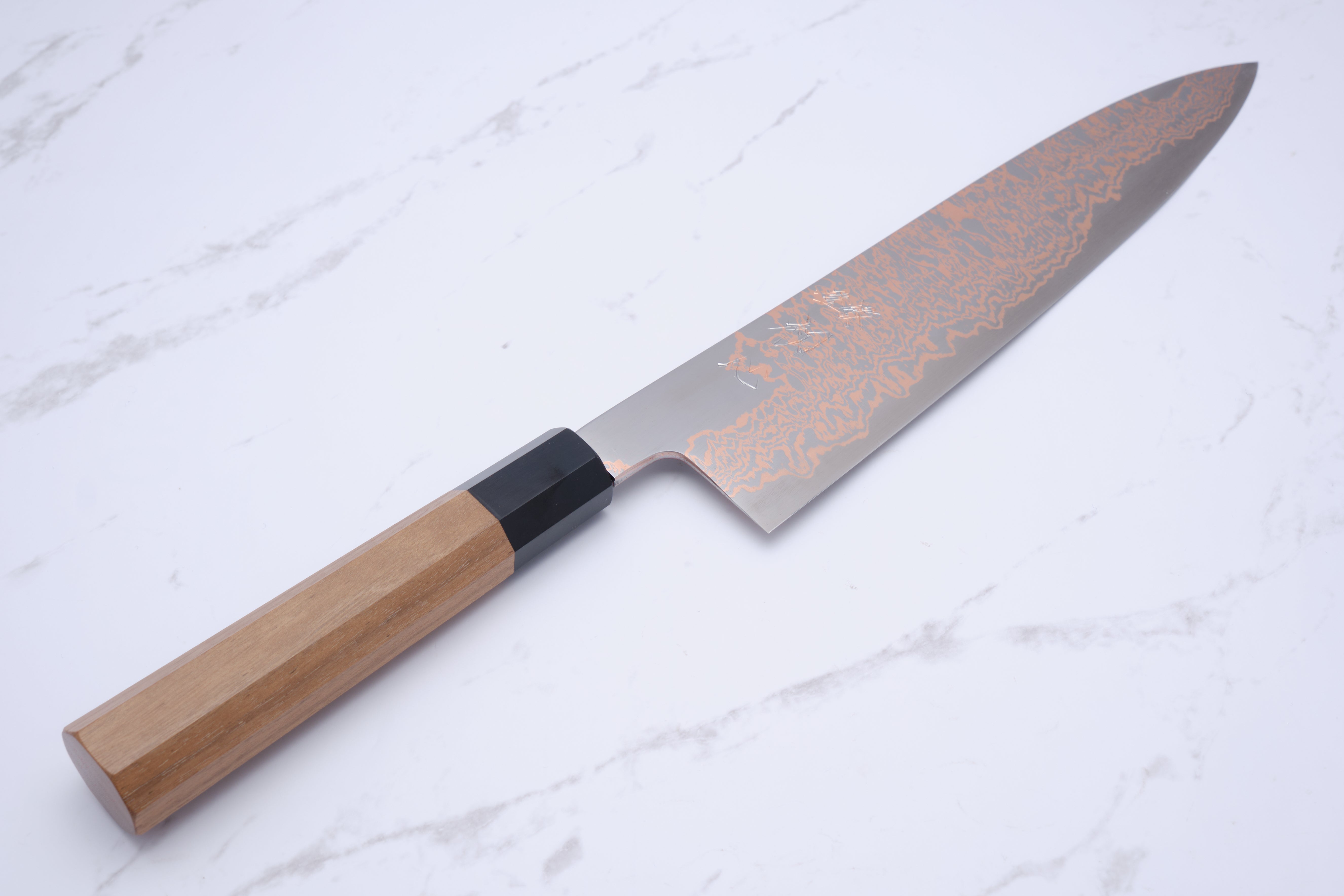 Hatsukokoro Yorokobi 240 mm Gyuto Rainbow Damascus SLD - Valnød