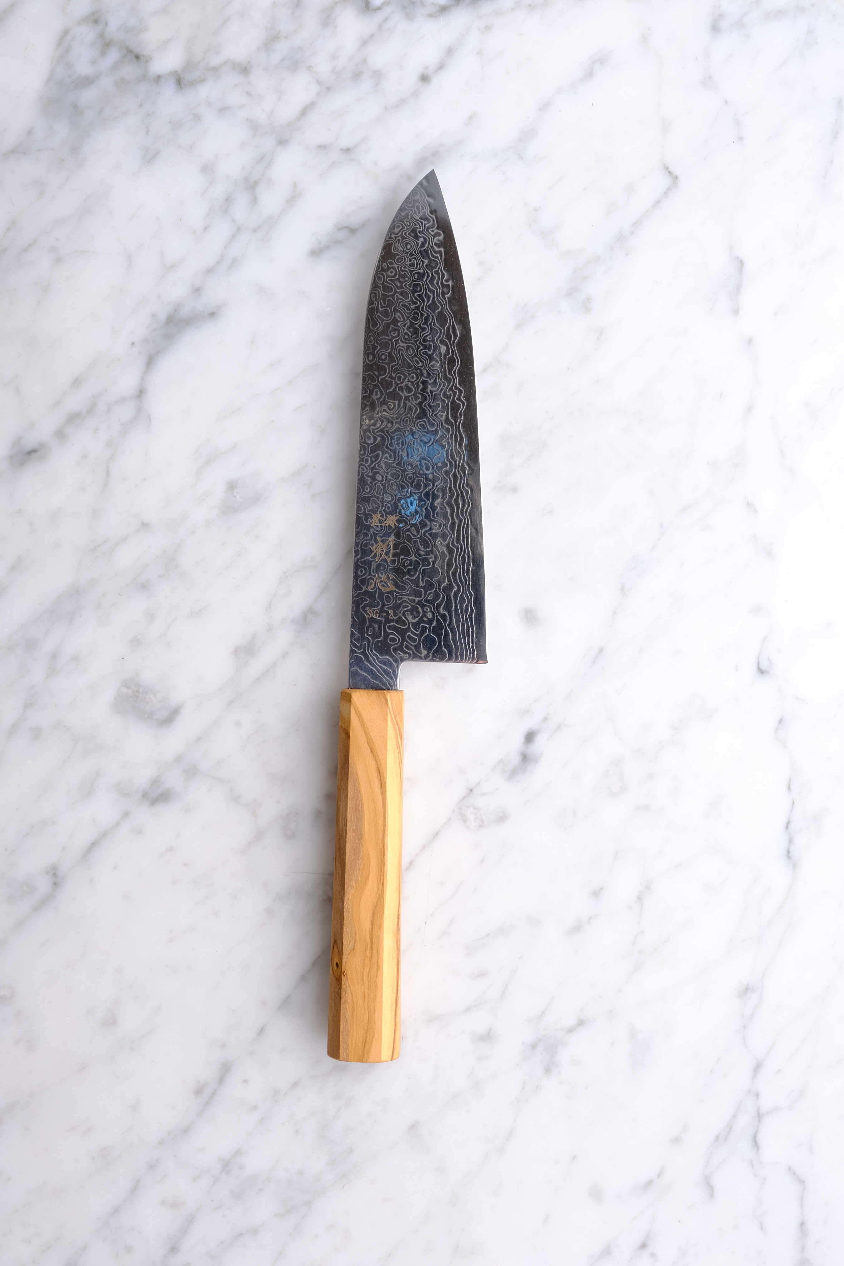 Hatsukokoro Ryuhyo 180 mm Santoku - SG2