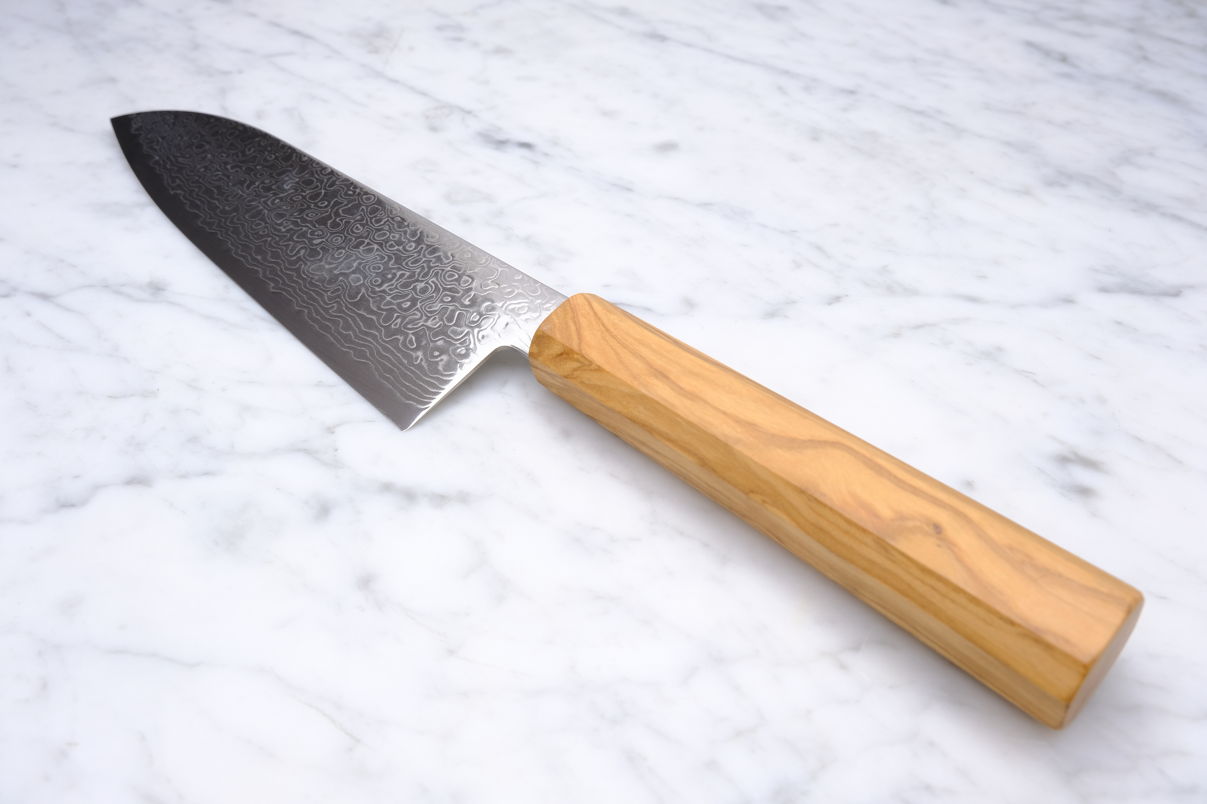 Hatsukokoro Ryuhyo 180 mm Santoku - SG2