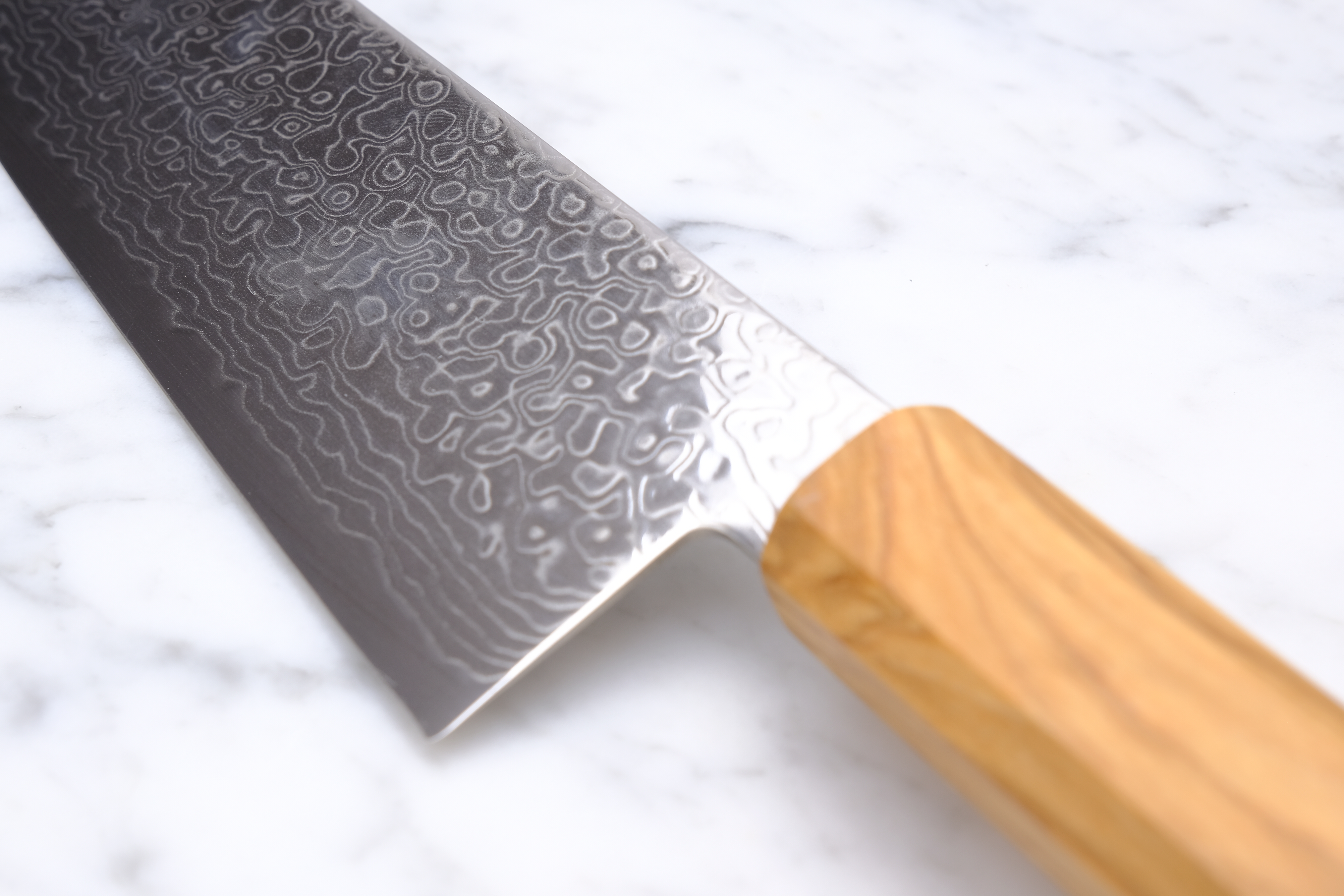 Hatsukokoro Ryuhyo 180 mm Santoku - SG2