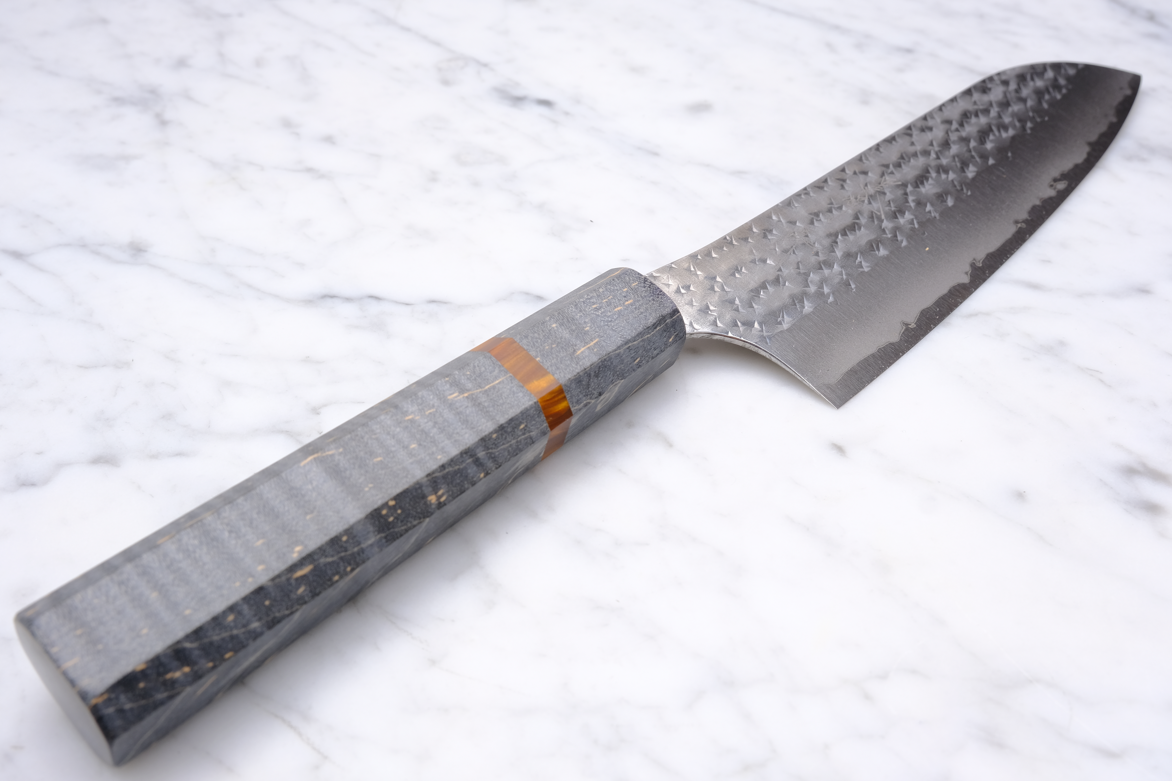 Yu Kurosaki 170 mm Santoku Kokusen Ryu - Aogami Super - Grå Akryl