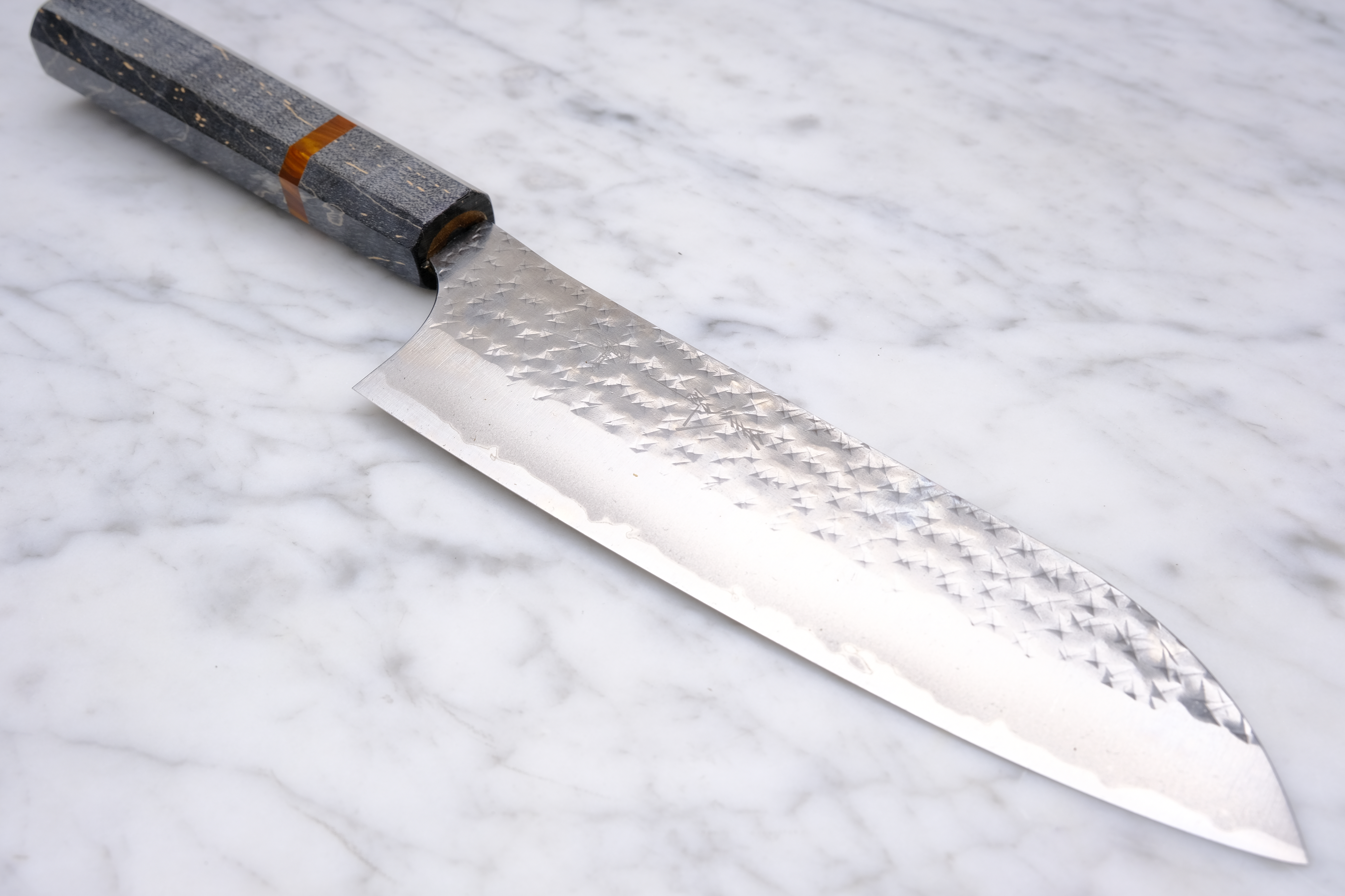 Yu Kurosaki 170 mm Santoku Kokusen Ryu - Aogami Super - Grå Akryl
