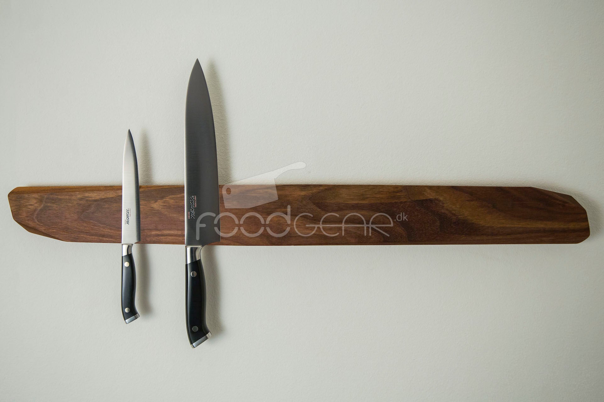 Noyer Knife magnet
