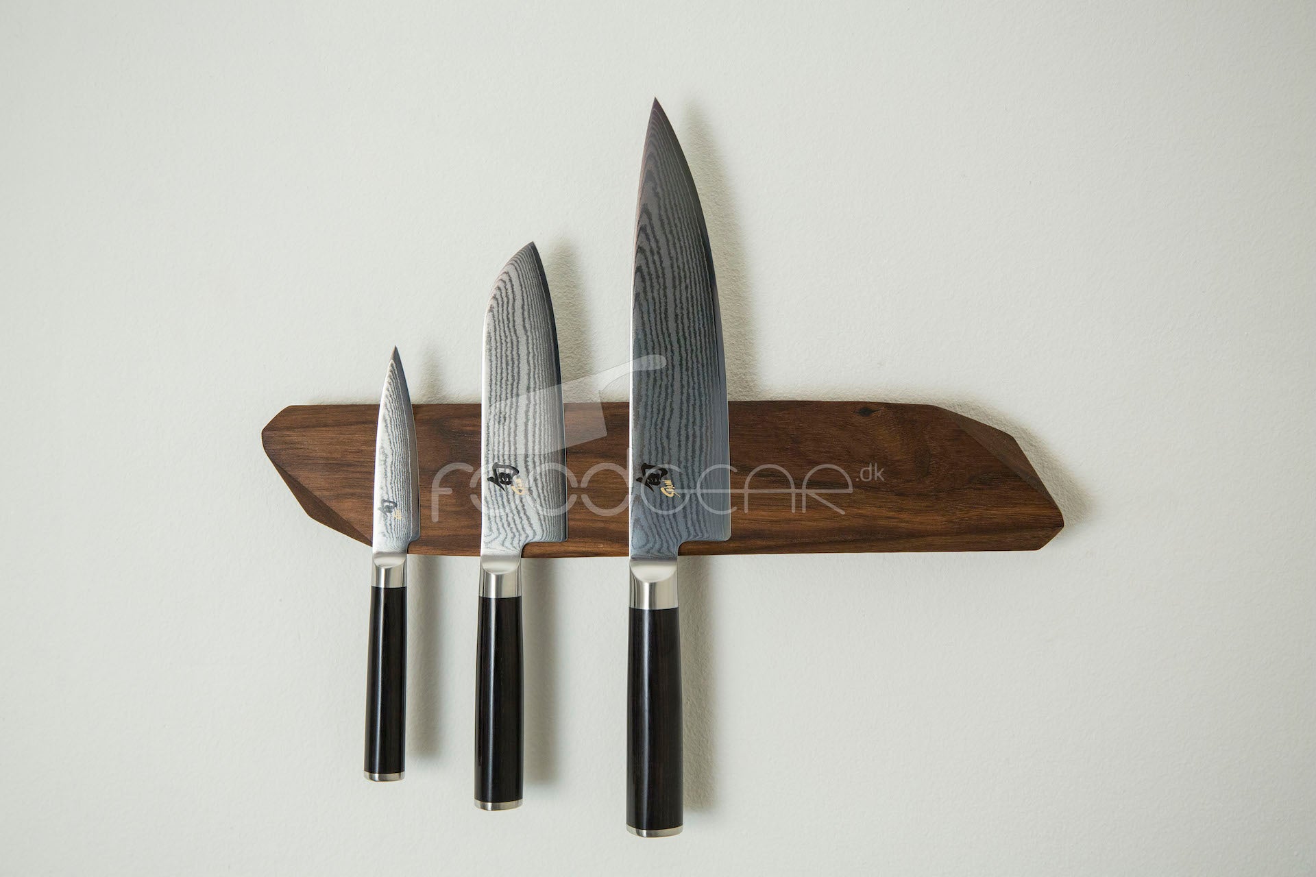 Noyer Knife magnet