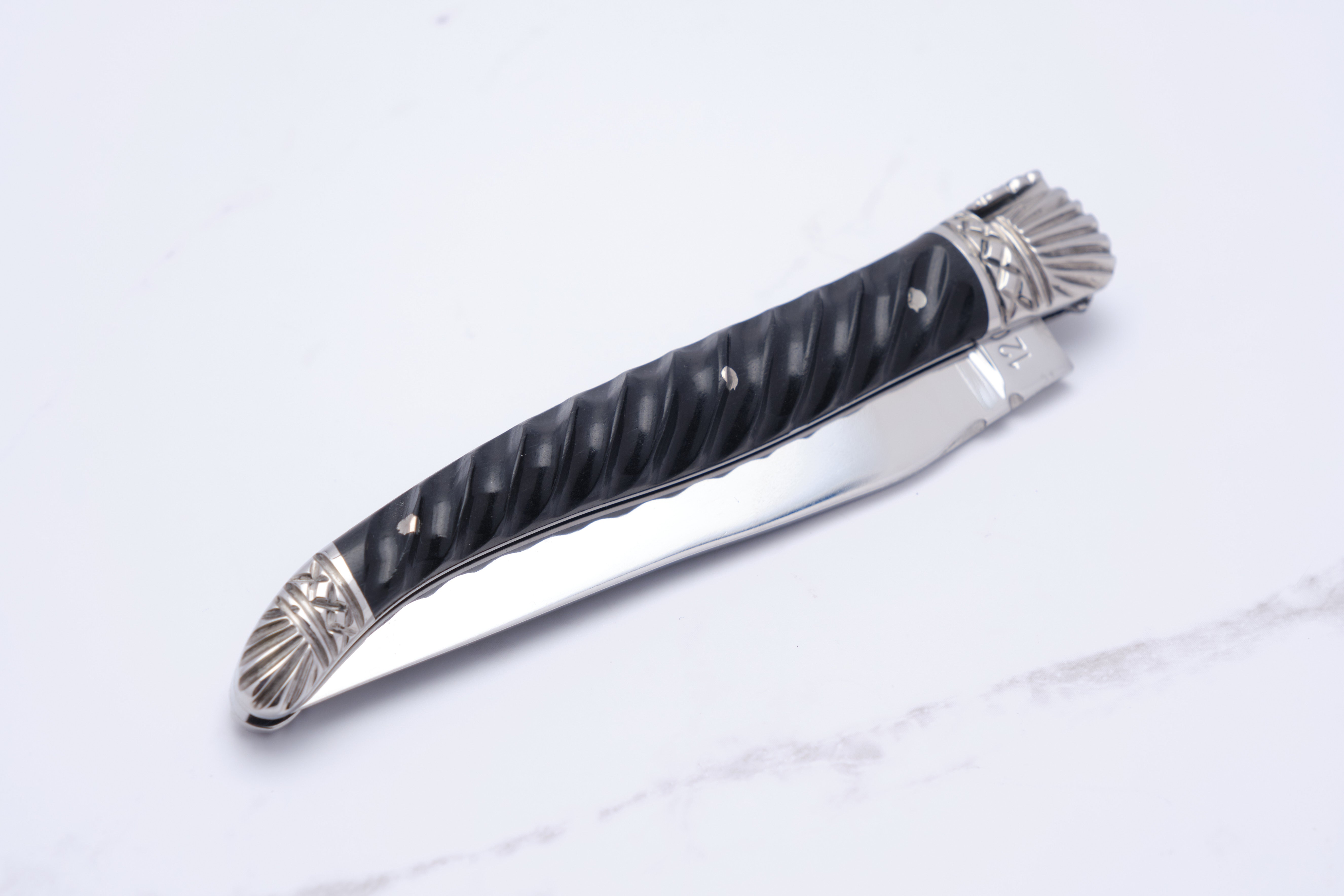 Folding knife - Scallop Ebony