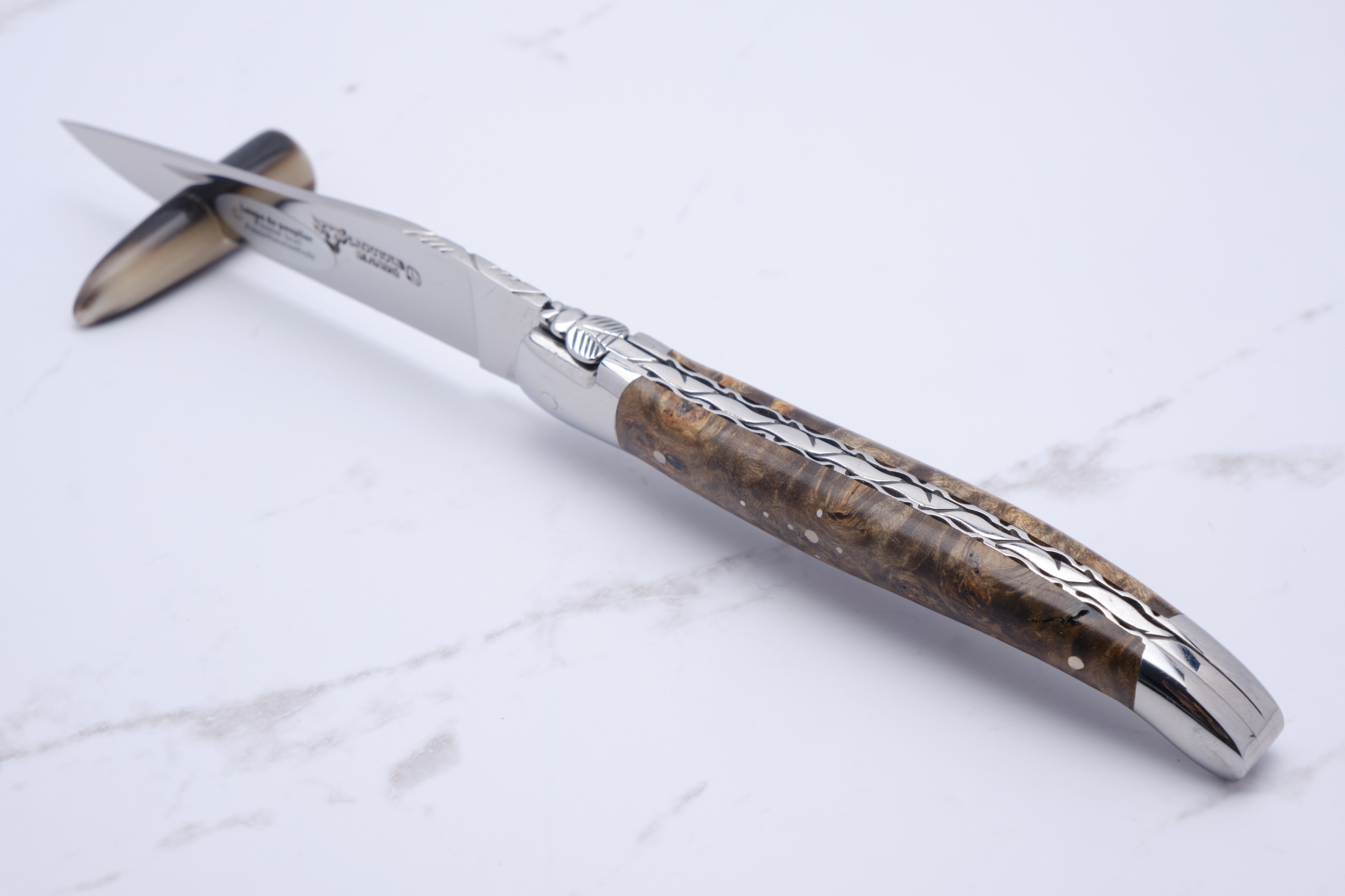 Folding knife - Poplar knot