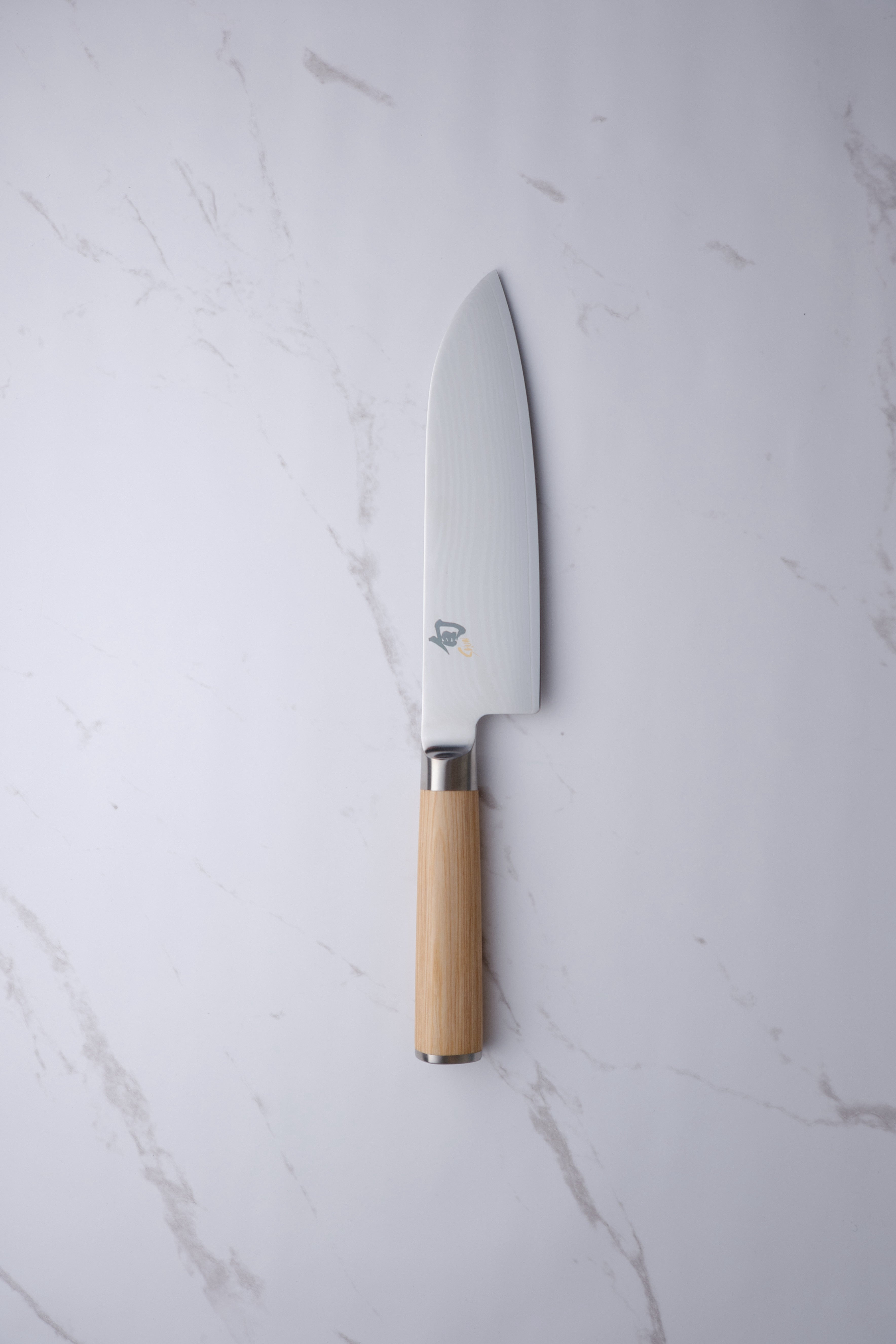 Shun Classic 180 mm Santoku - White