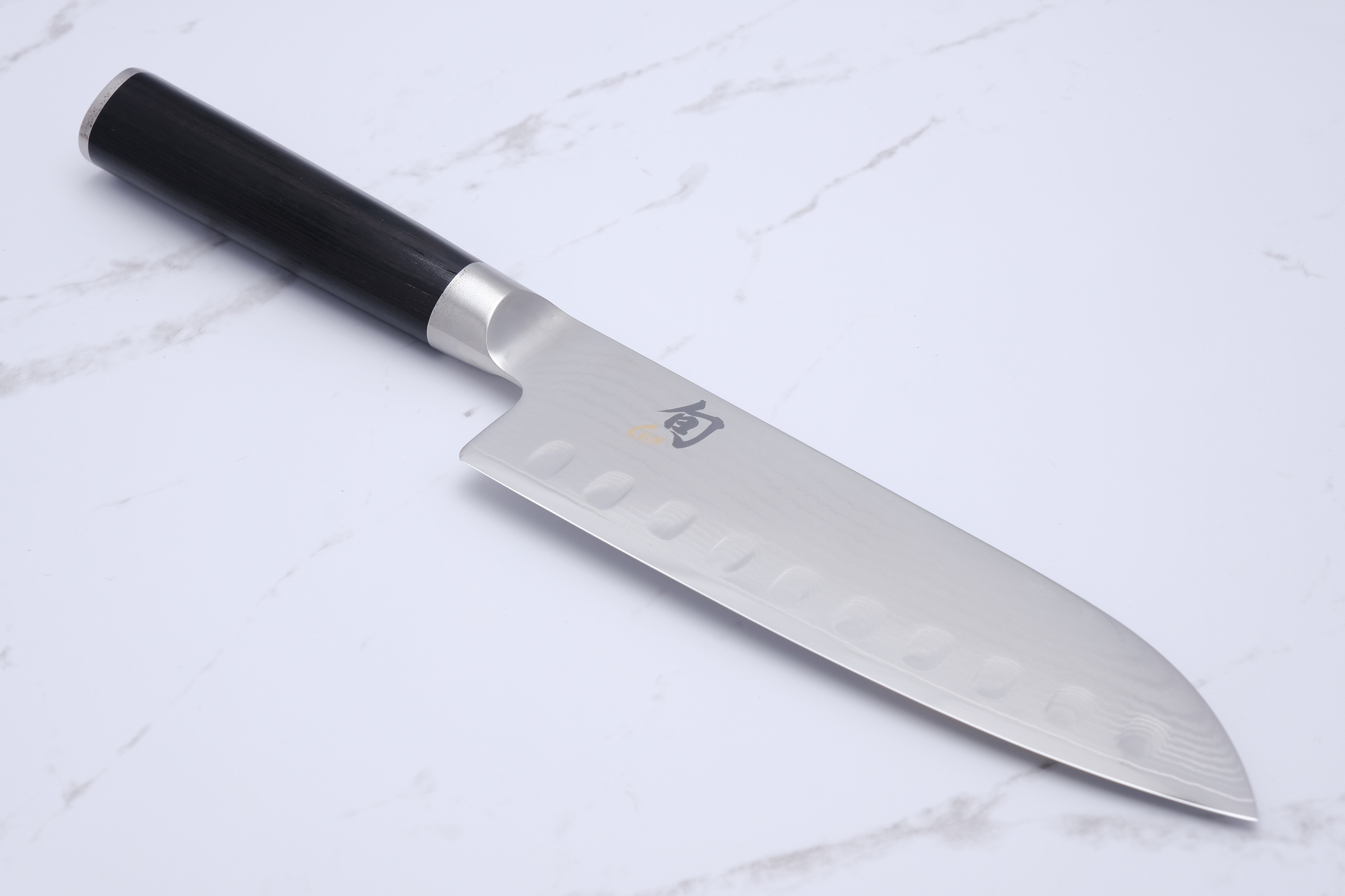 Shun Classic 180 mm Santoku with air cutter