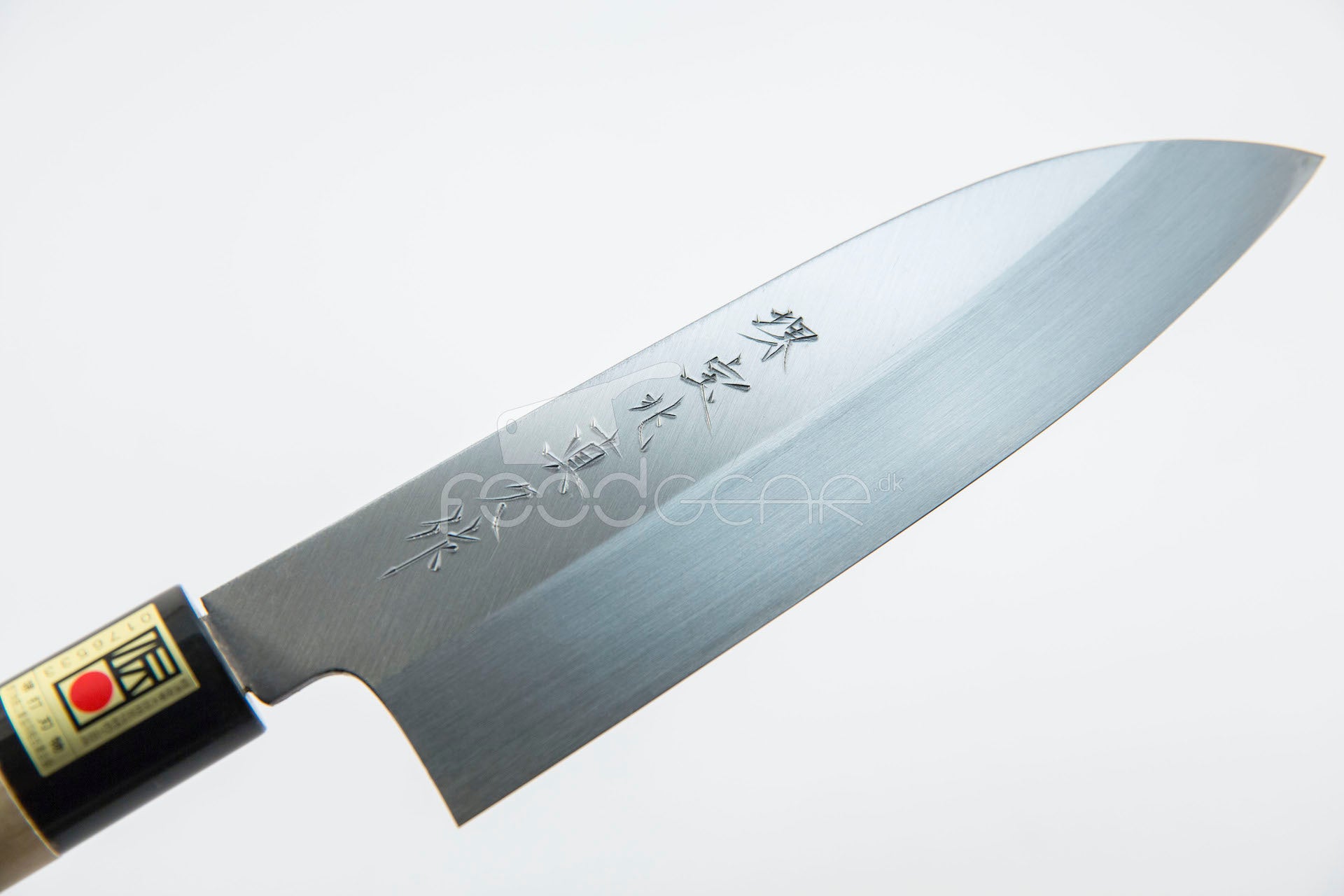 MAC Traditional Santoku 180mm - Shirogami 3