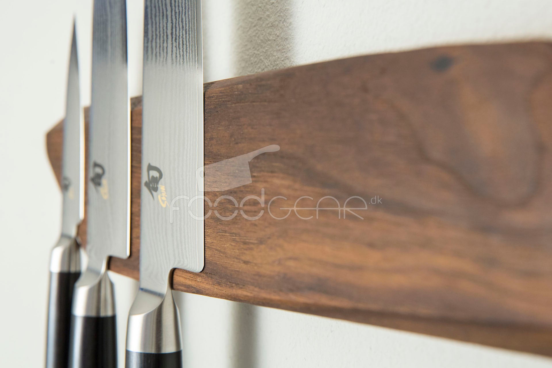 Noyer Knife magnet