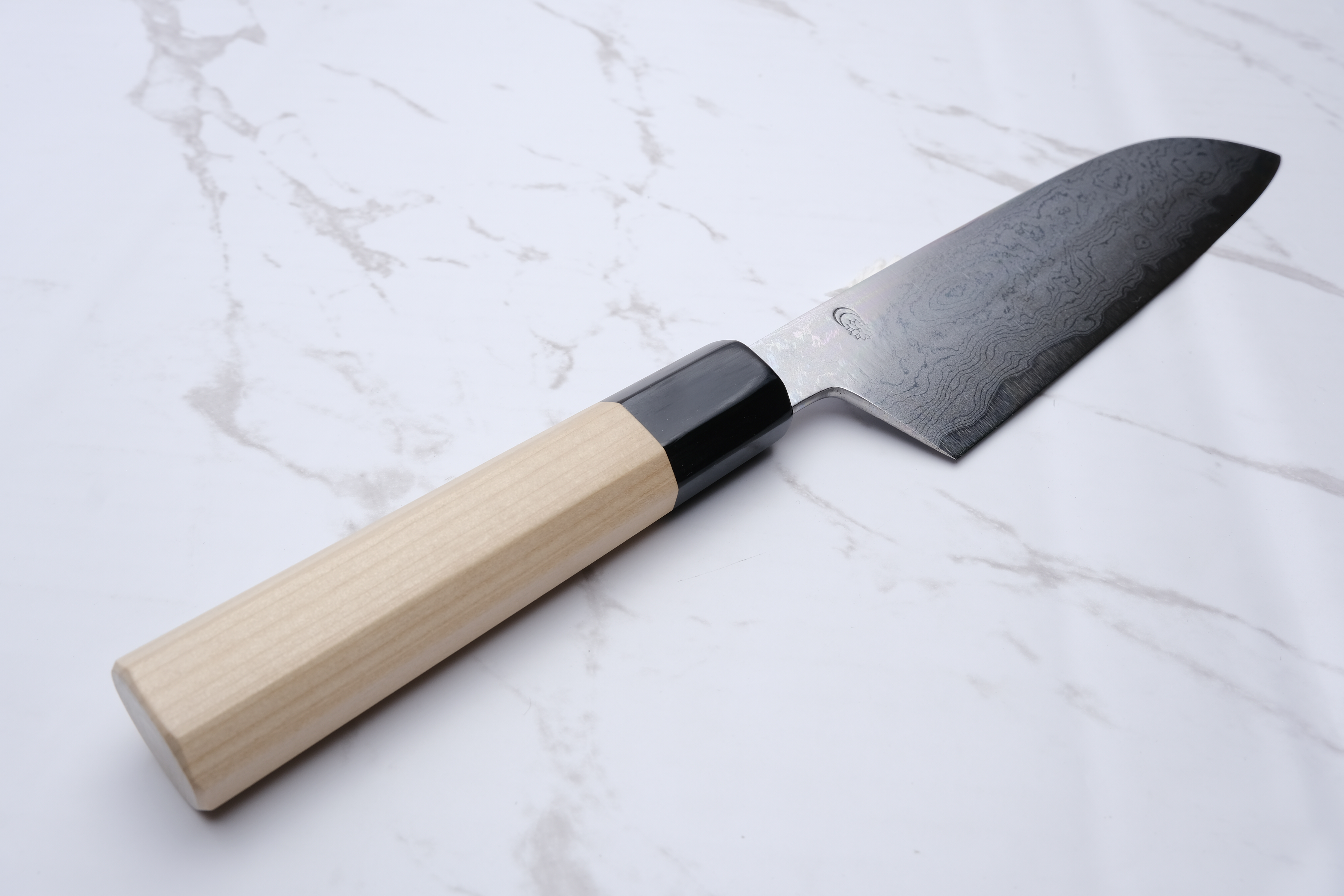 Sakai Kikumori Kikuzuki Uzu 180mm. Santoku – Blau#1