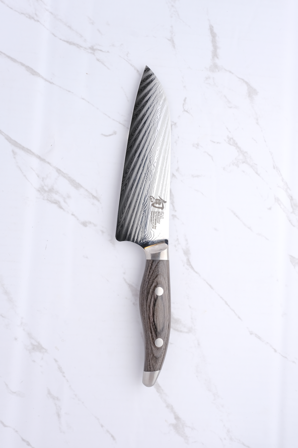 KAI Shun Nagare 18cm Santoku