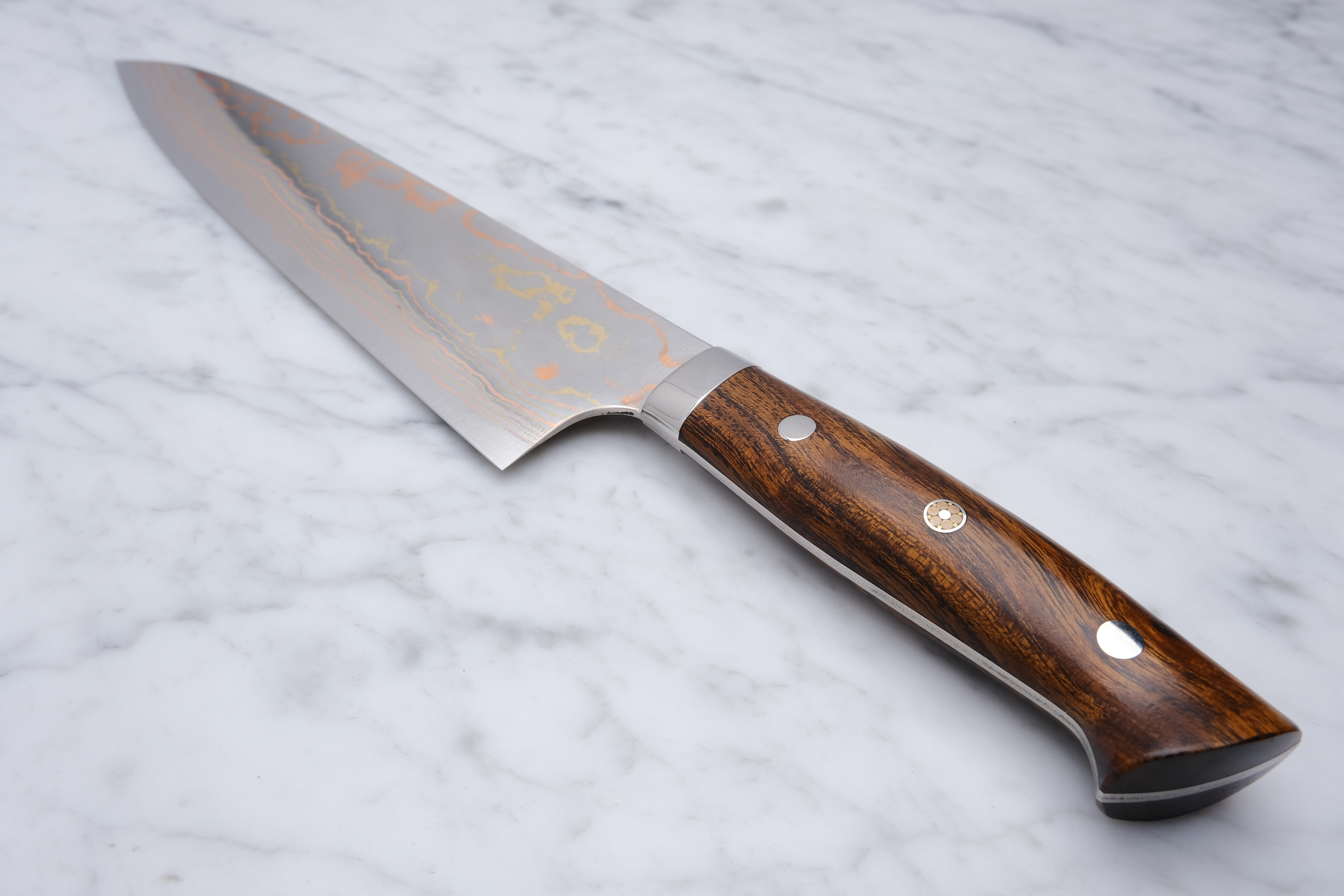 Takeshi Saji 240 mm Gyuto – Aogami 2 Rainbow Damaskus – Western Ironwood