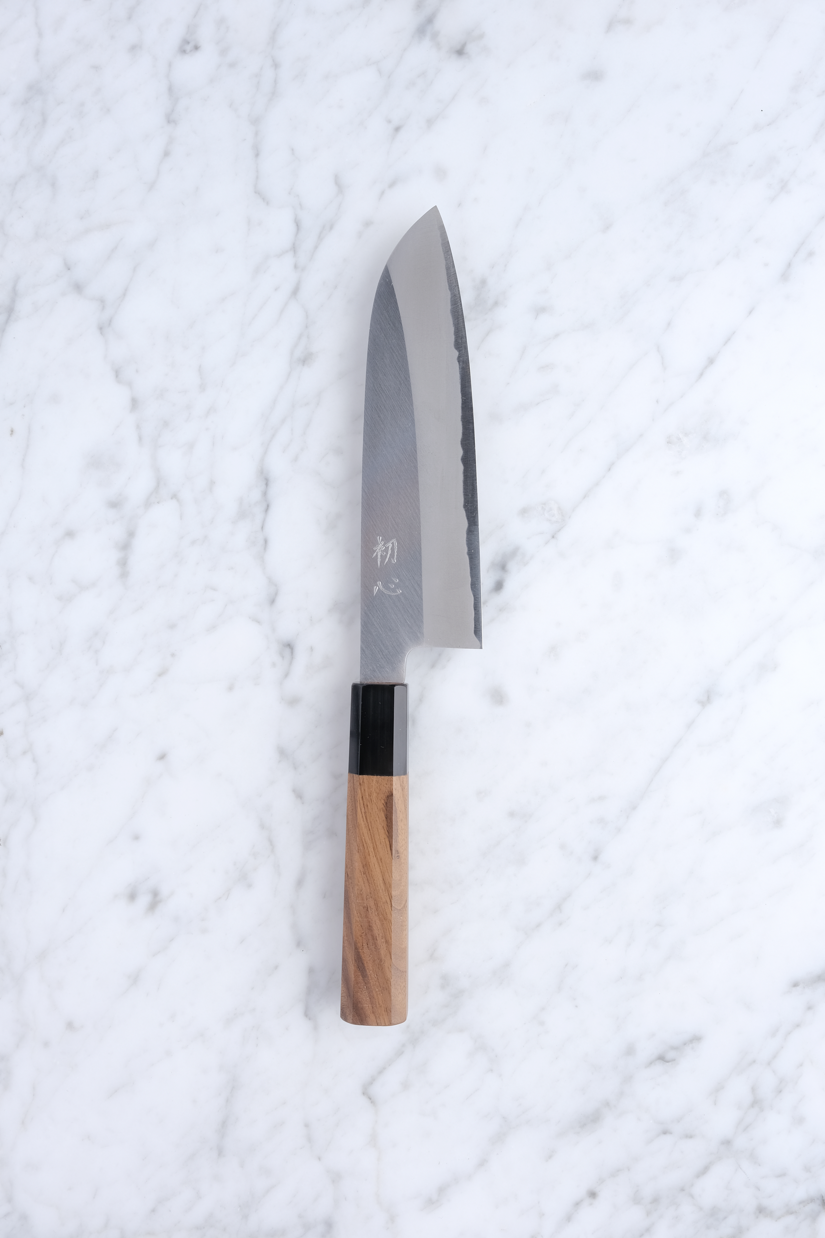 Hatsukokoro Shirahama 180 mm Santoku White-2