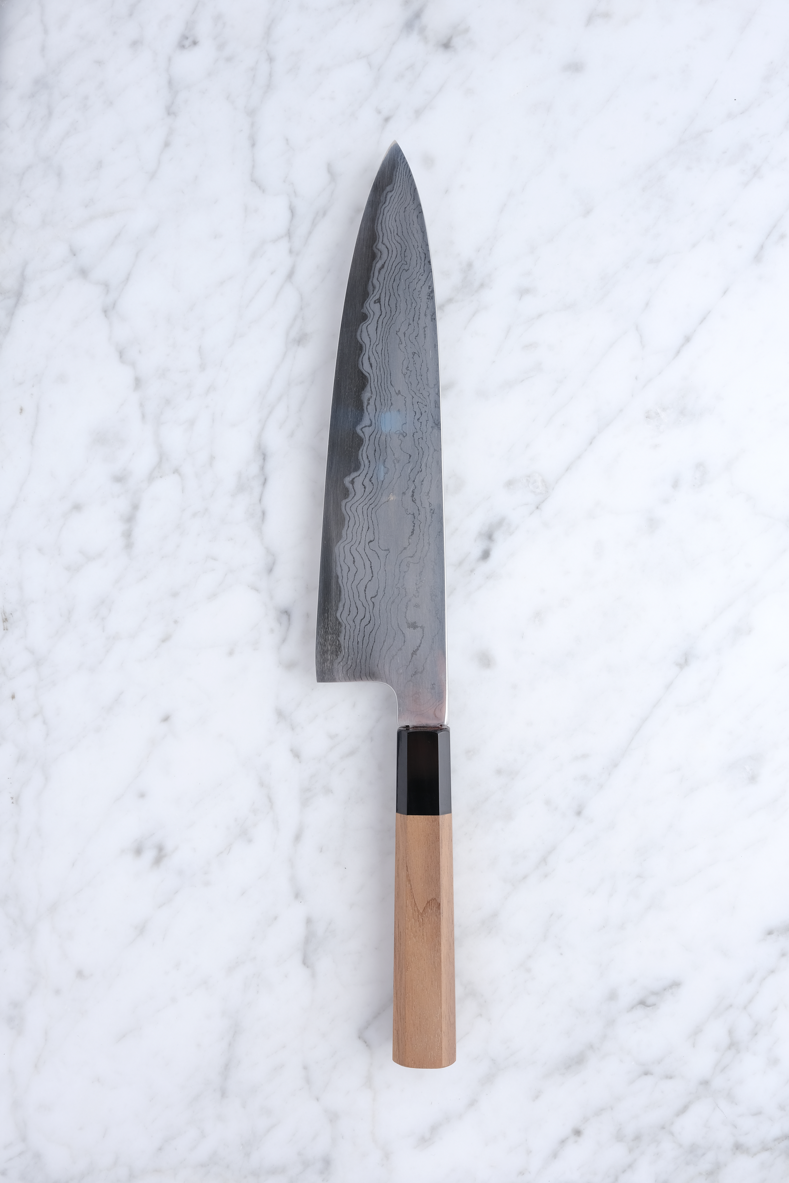 Hatsukokoro Komorebi 210 mm Kokkekniv Damaskus Blue-1 - 2nd. sortering