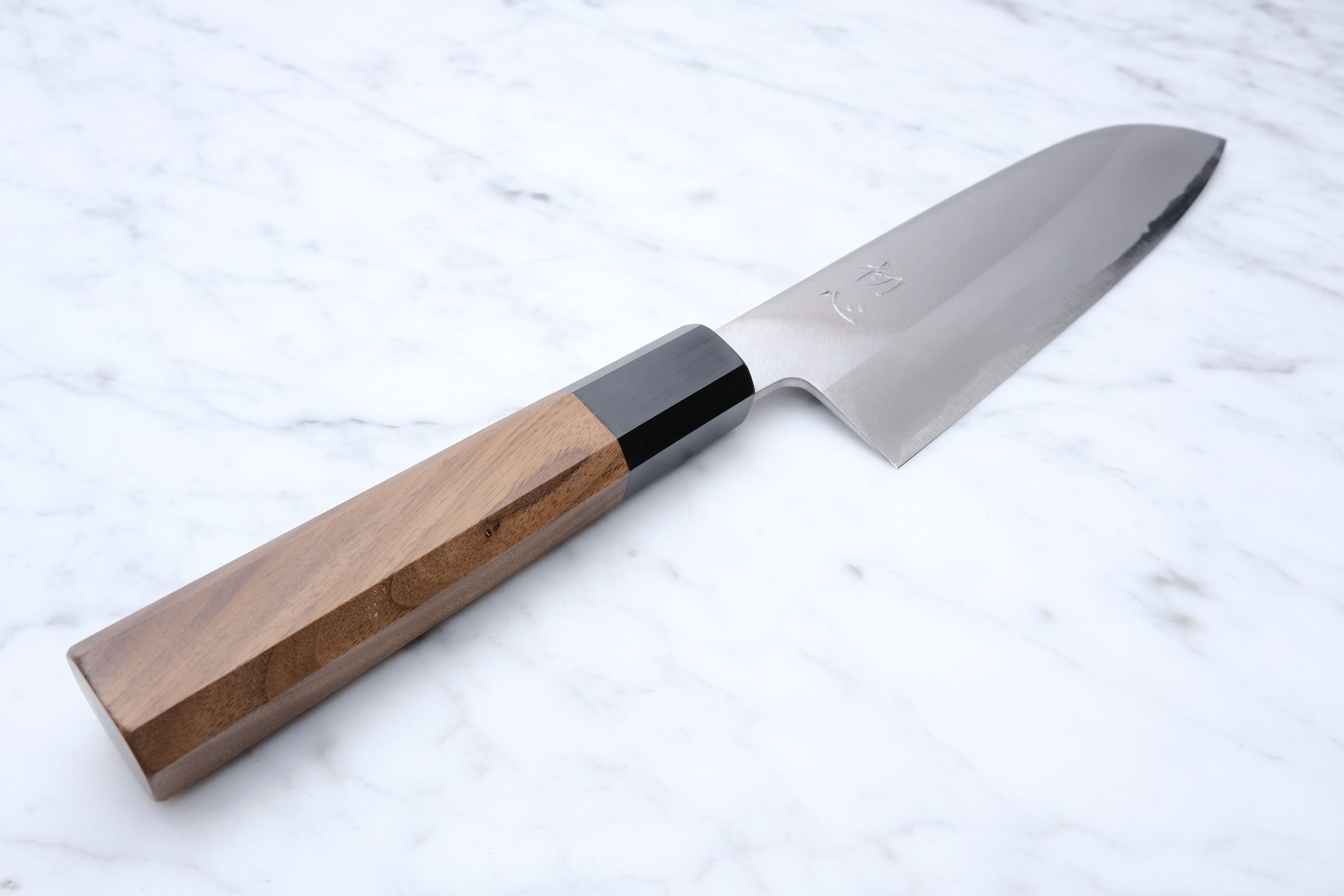 Hatsukokoro Shirahama 180mm Santoku White-2