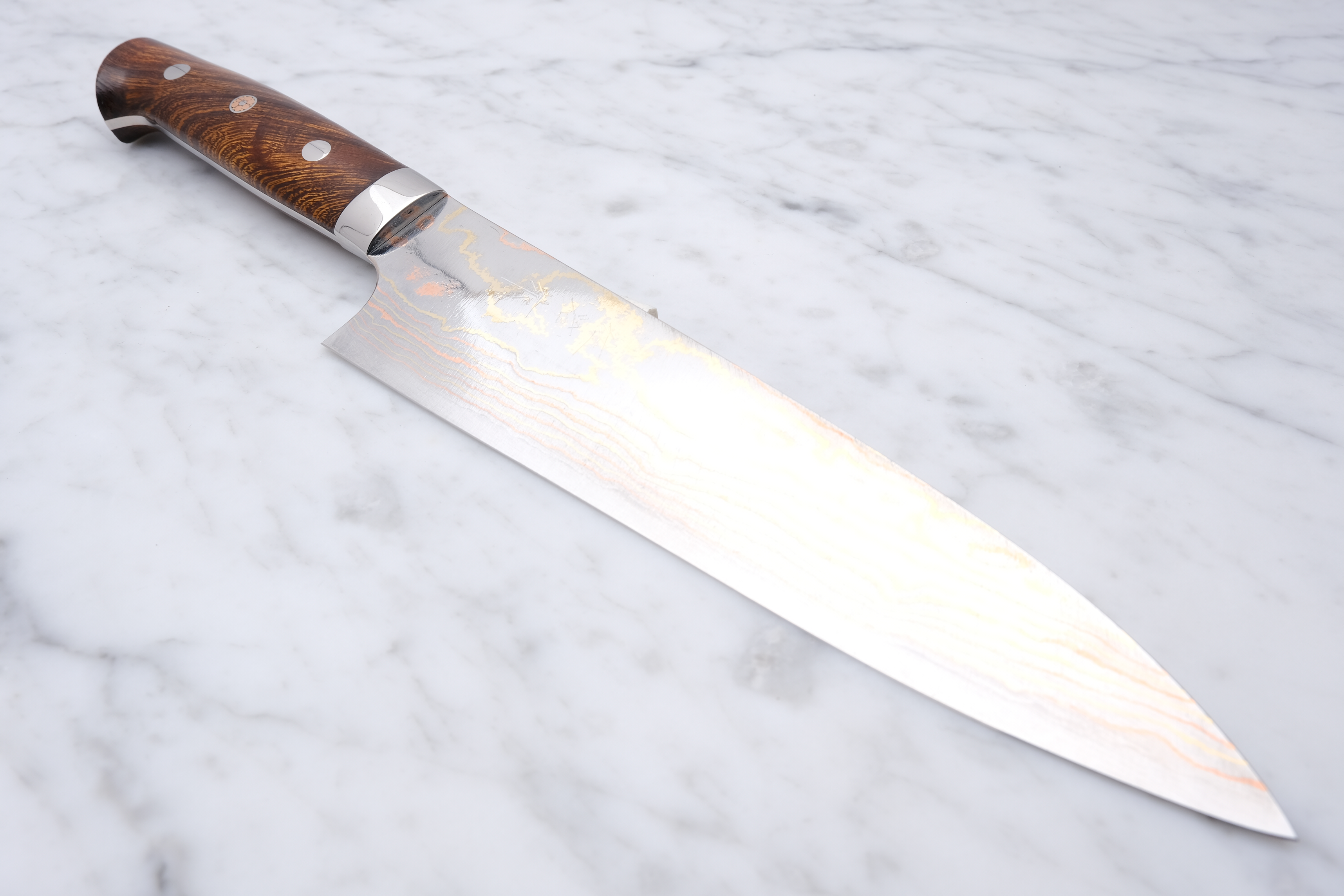 Takeshi Saji 165 mm Bunka – Aogami 2 Rainbow Damaskus – Western Ironwood