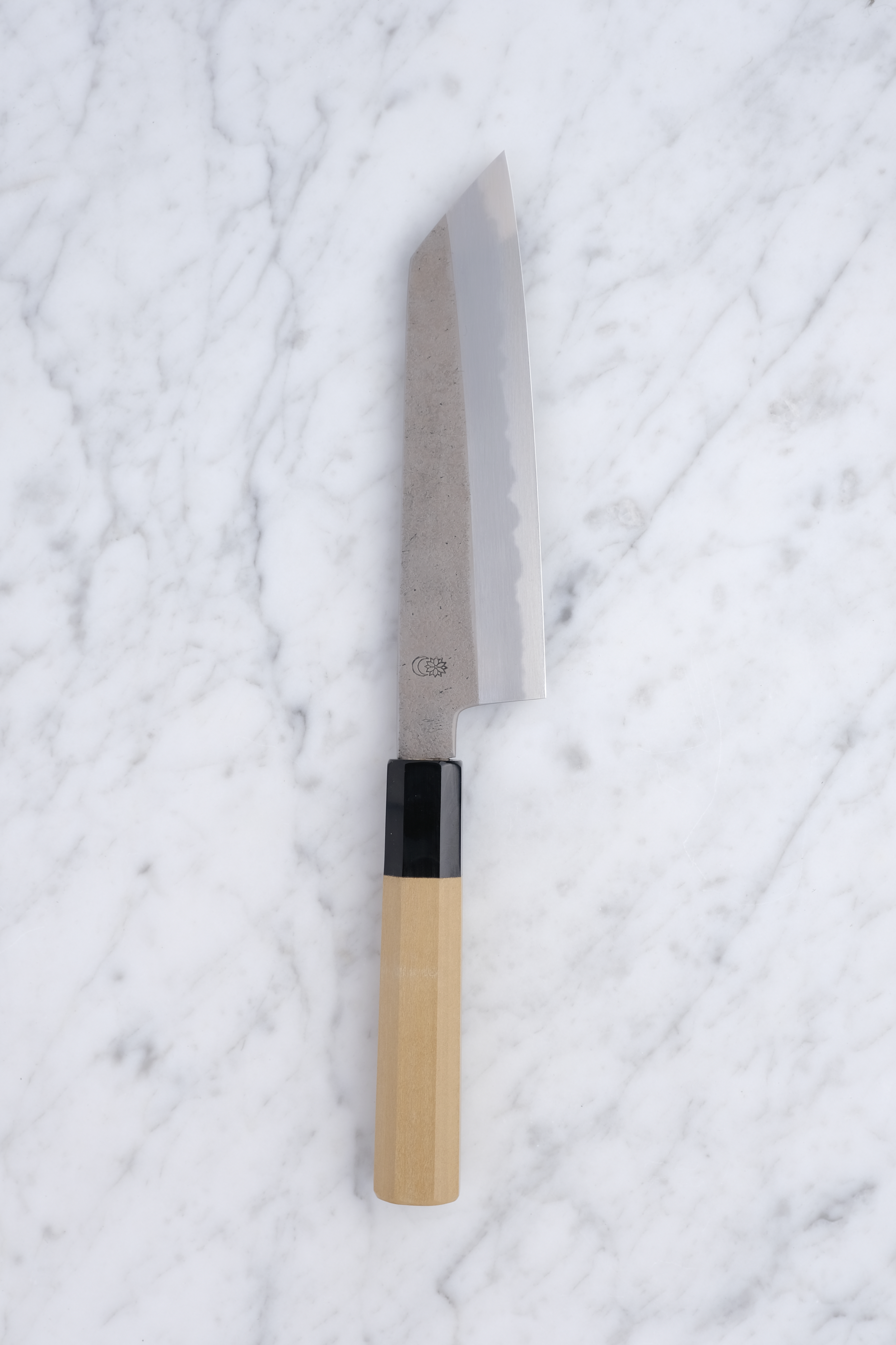 Sakai Kikumori Kikuzuki RIN 180mm. Bunka Shirogami #2