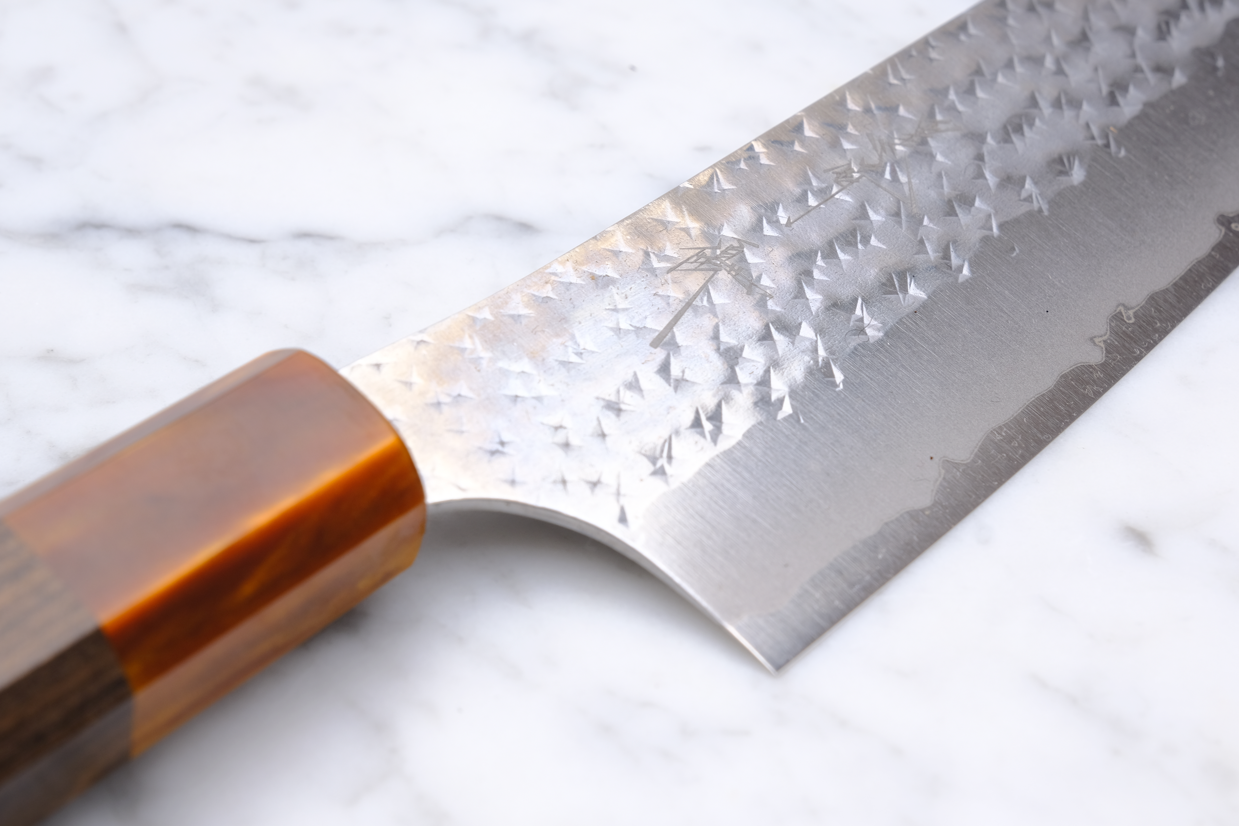 Yu Kurosaki 170 mm Santoku Kokusen Ryu  - Aogami Super - Valnød og Stabiliseret Træ