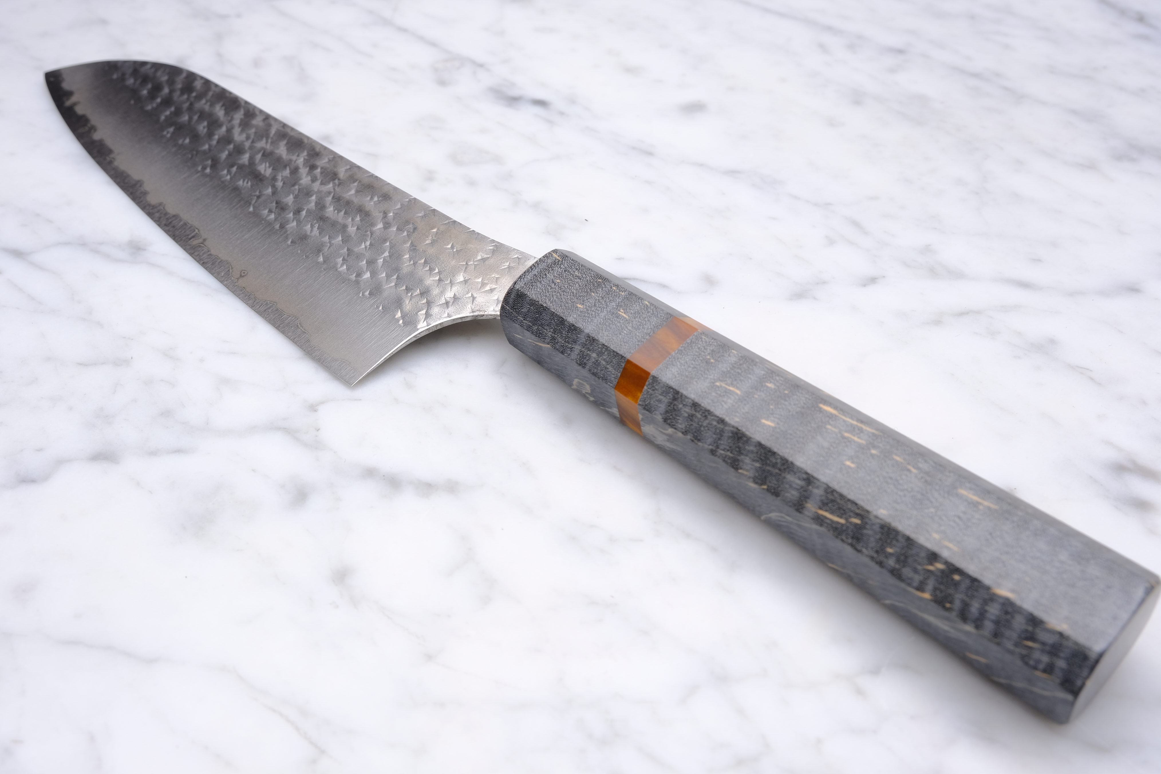 Yu Kurosaki 170 mm Santoku Kokusen Ryu  - Aogami Super - Grå Akryl