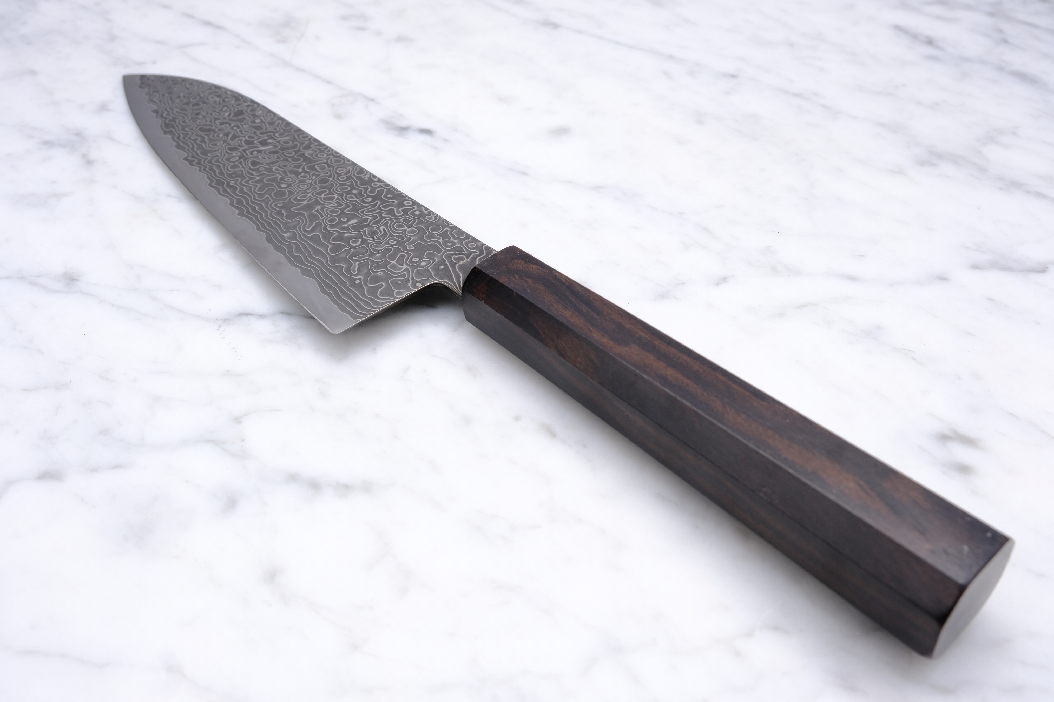 Hatsukokoro Ryuhyo Kurozome 180 mm Santoku - SG2