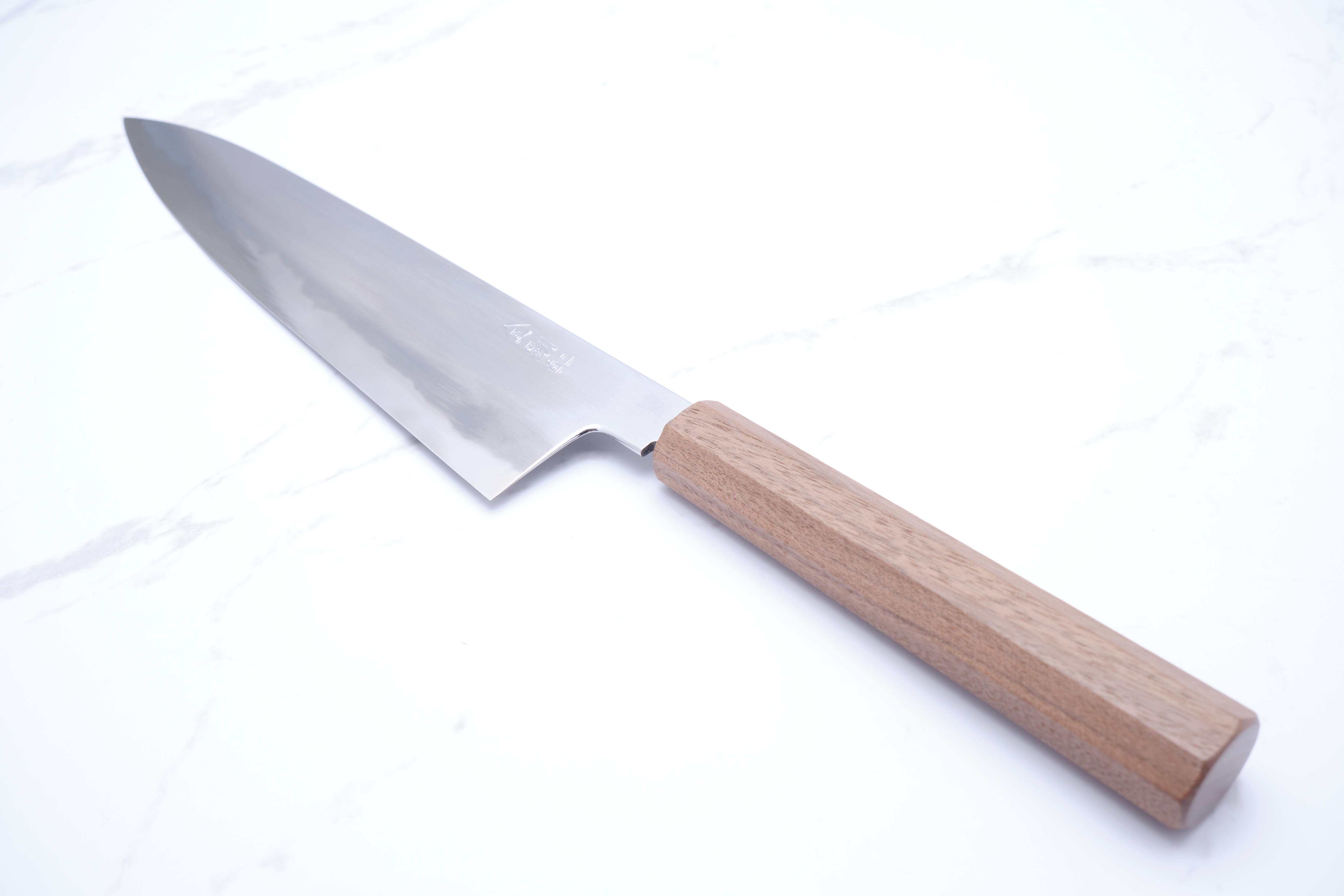 Yamato 'Kon-Gou' 210mm Gyuto White #2 - Valnød