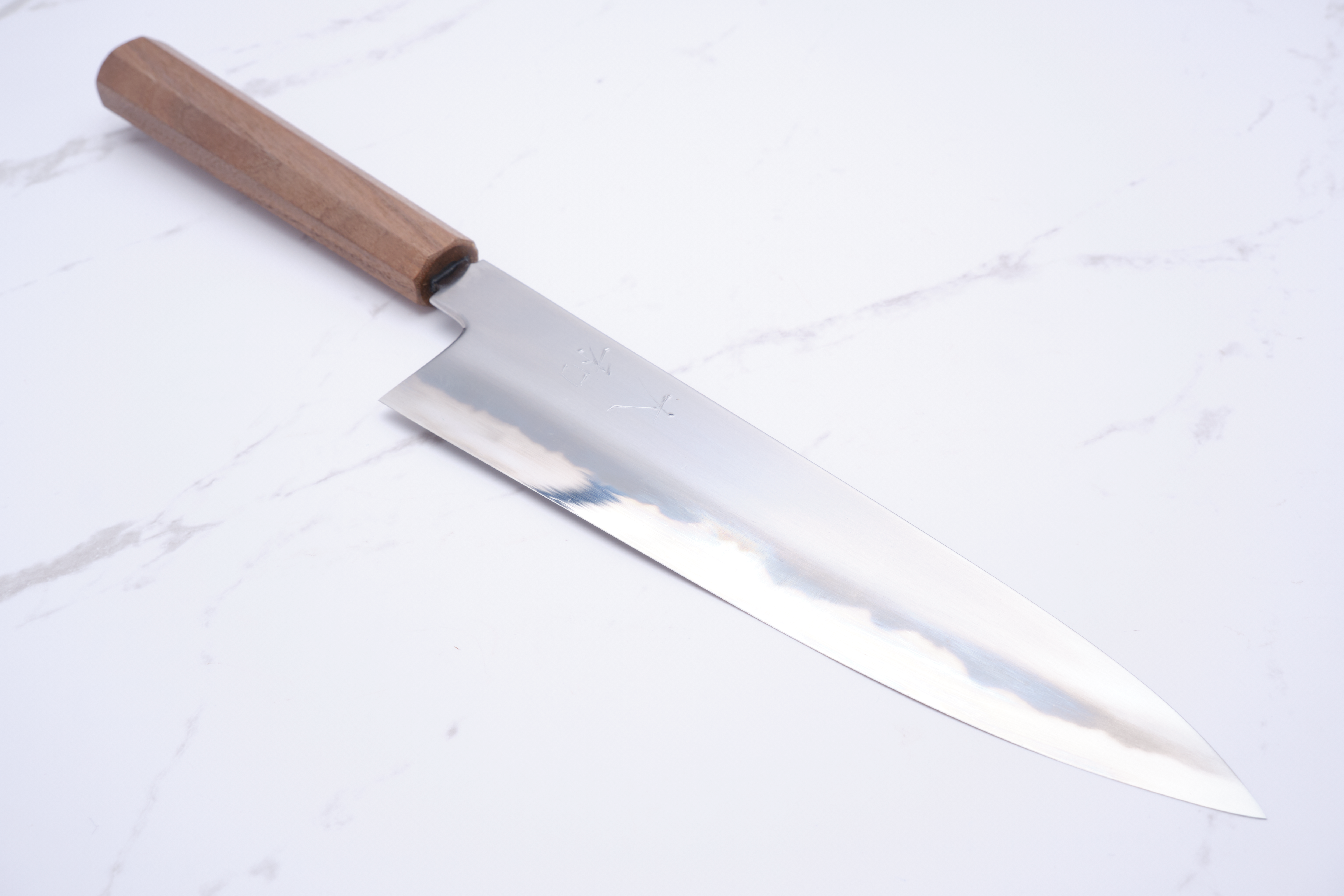 Yamato 'Kon-Gou' 210mm Gyuto White #2 - Valnød