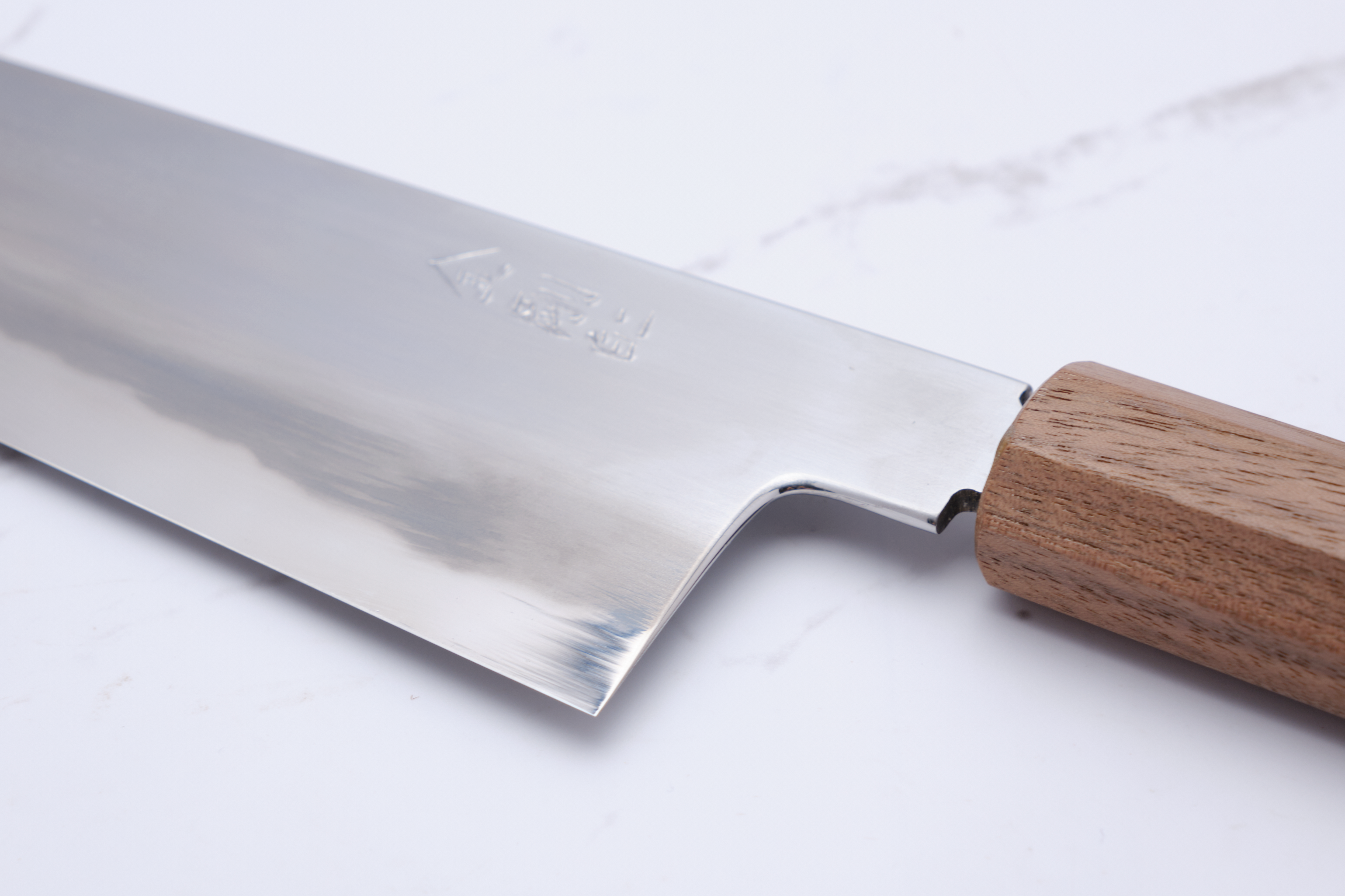 Yamato 'Kon-Gou' 210mm Gyuto White #2 - Valnød