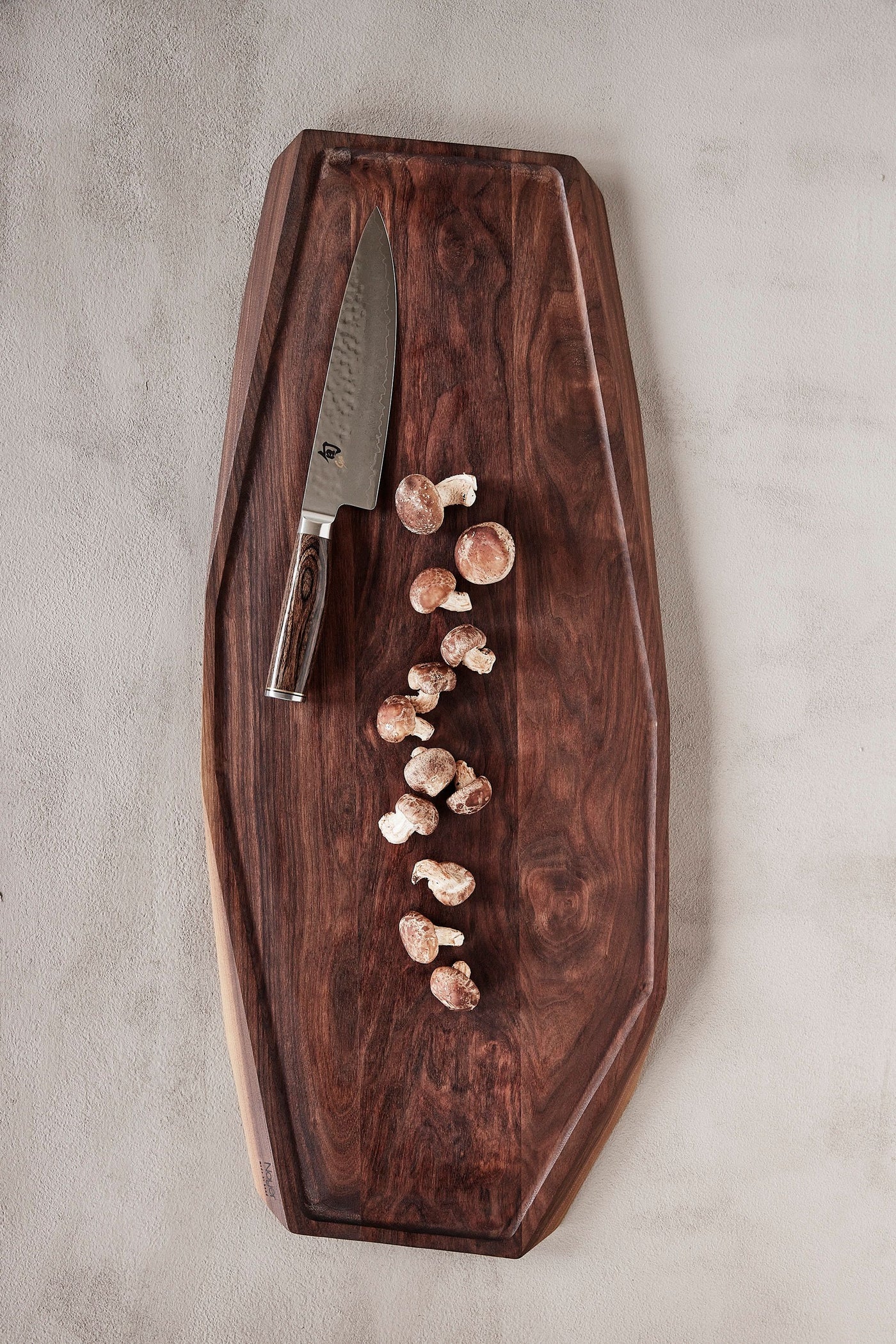 Noyer cutting board