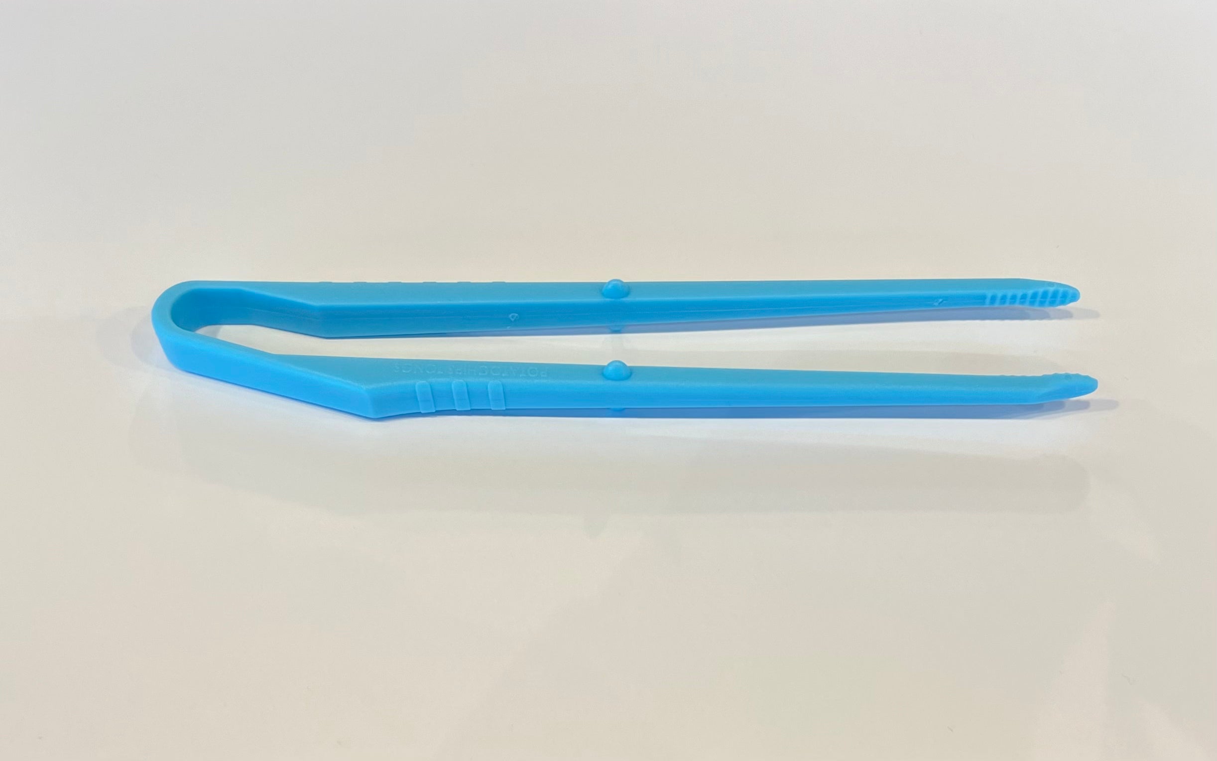 Potato chip tongs (blue)