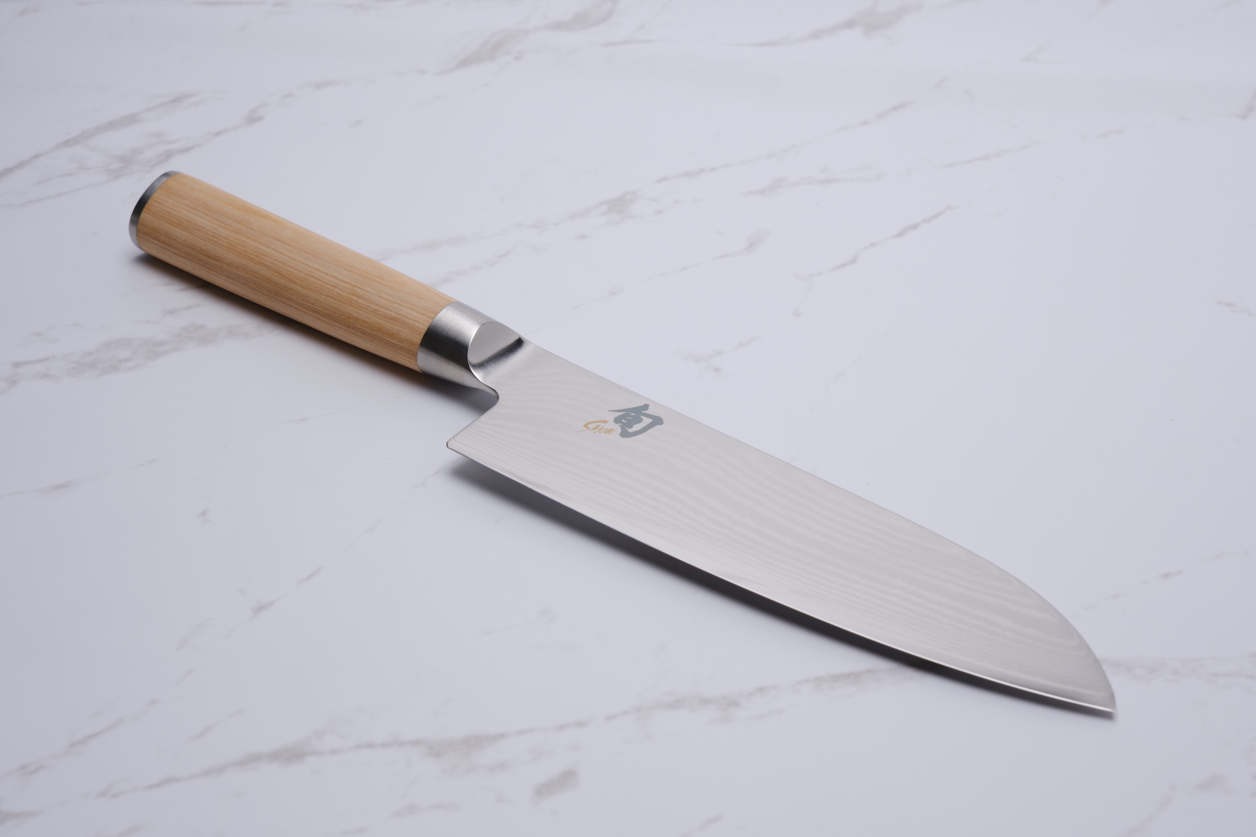 Shun Classic 180 mm Santoku - White