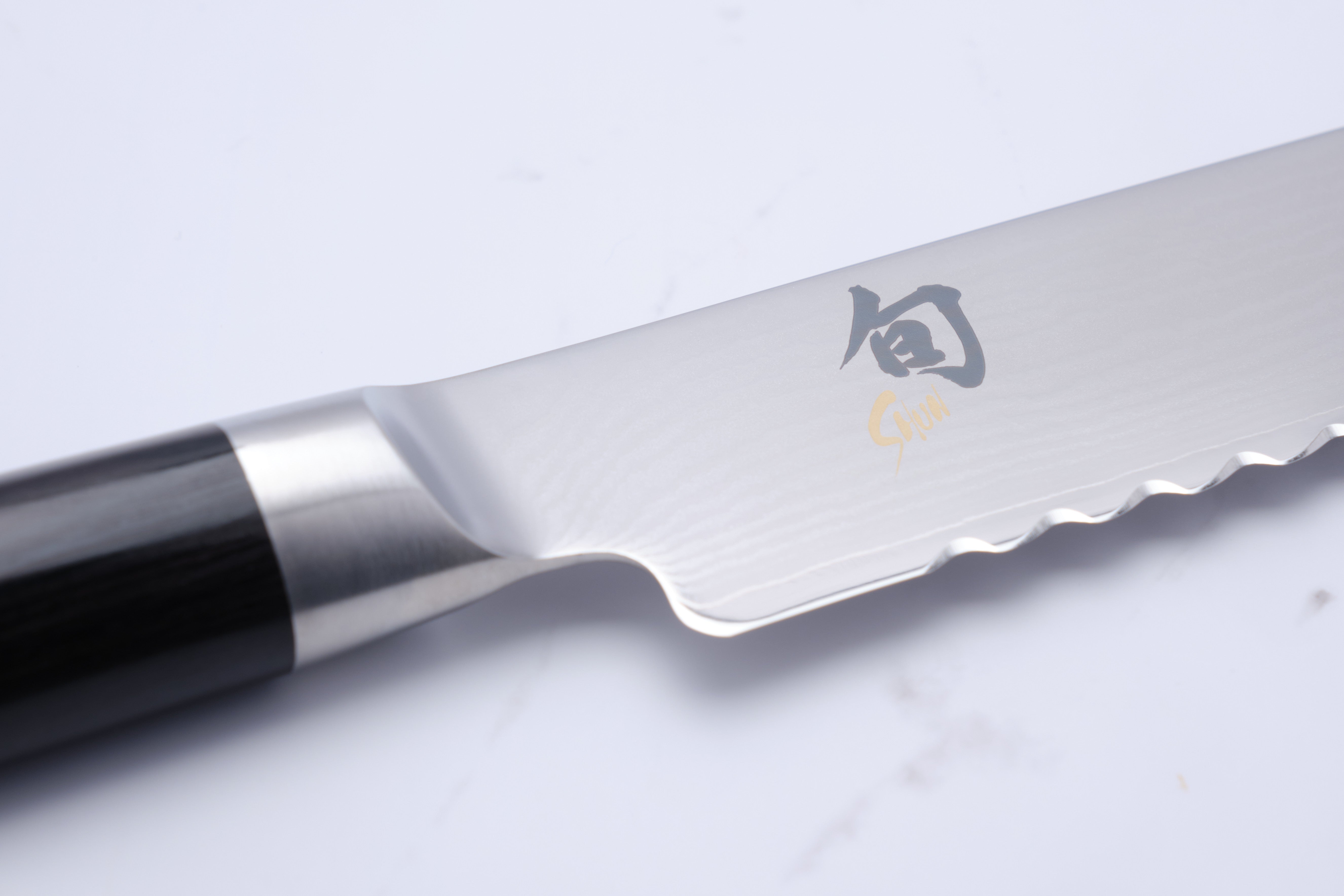 Shun Classic 230 mm Brødkniv